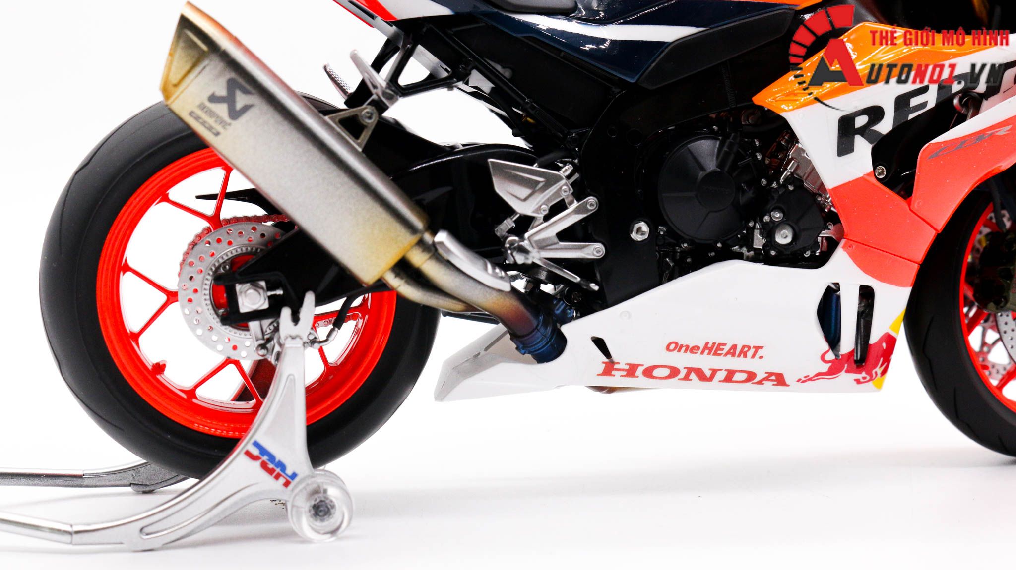  Mô hình xe Honda Cbr 1000rr Repsol Redbull Sp 1:12 Tamiya D023 