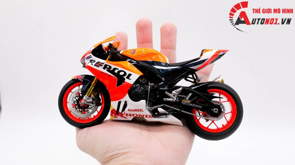 MÔ HÌNH XE HONDA CBR 1000RR REPSOL REDBULL SP 1:12 TAMIYA D023