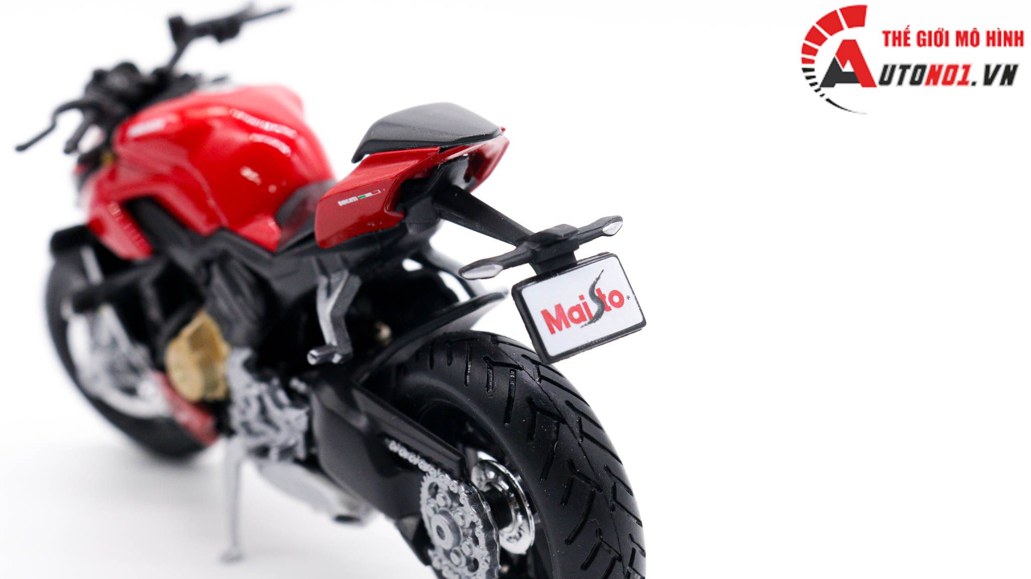  Mô hình xe Ducati super naked V4s 1:18 Maisto 7799 