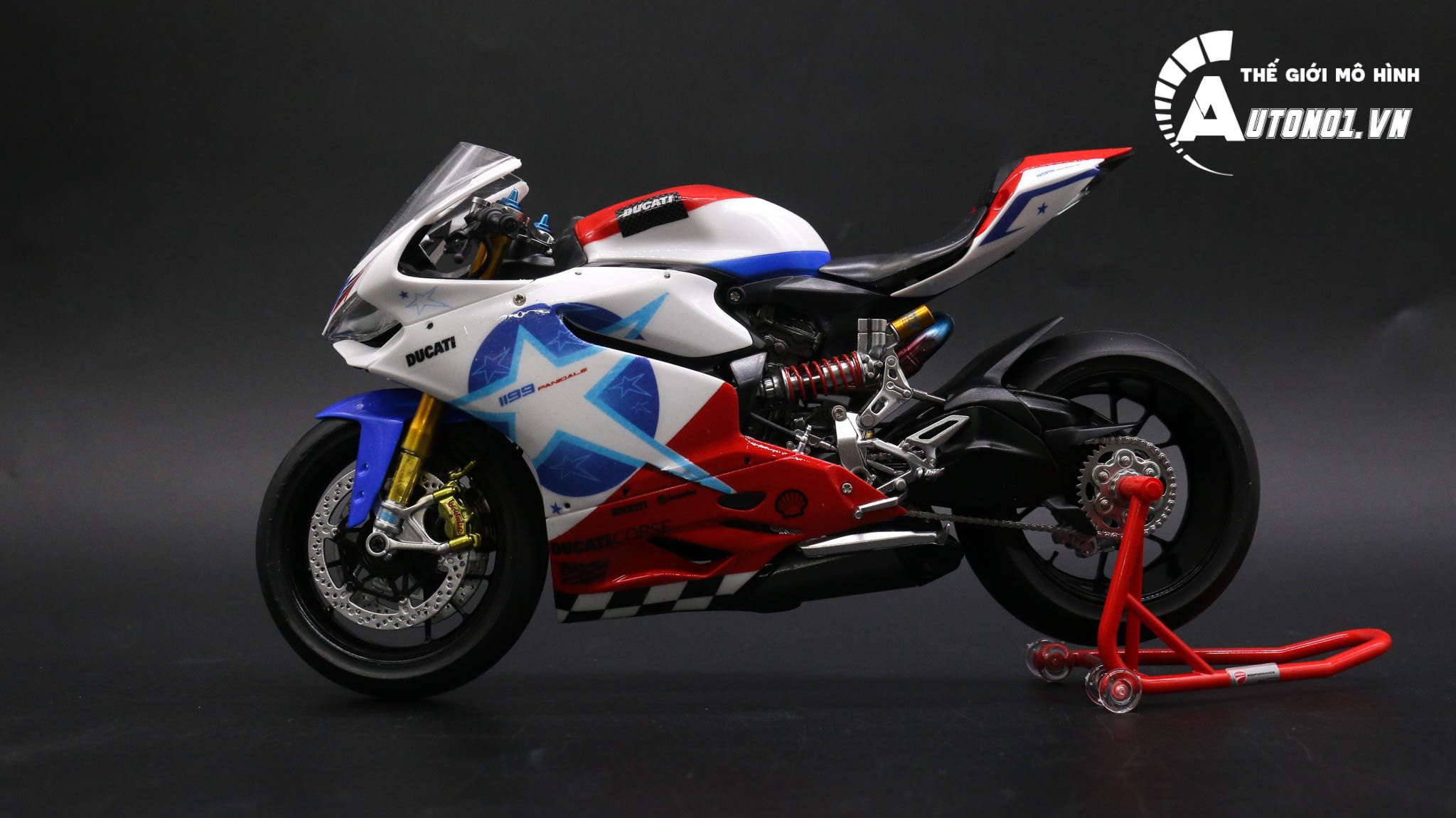  Mô hình xe cao cấp Ducati 1199 Panigale Custom Decal Nicky Hayden 69 1:12 Tamiya D065 