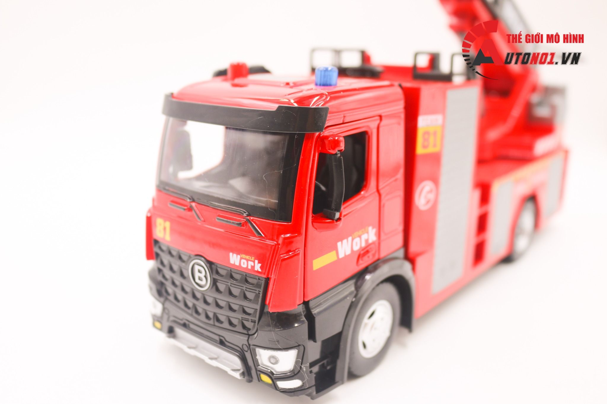  Xe mô hình cứu hỏa phun nước tỉ lệ 1:24 Metal DieCast 8057 