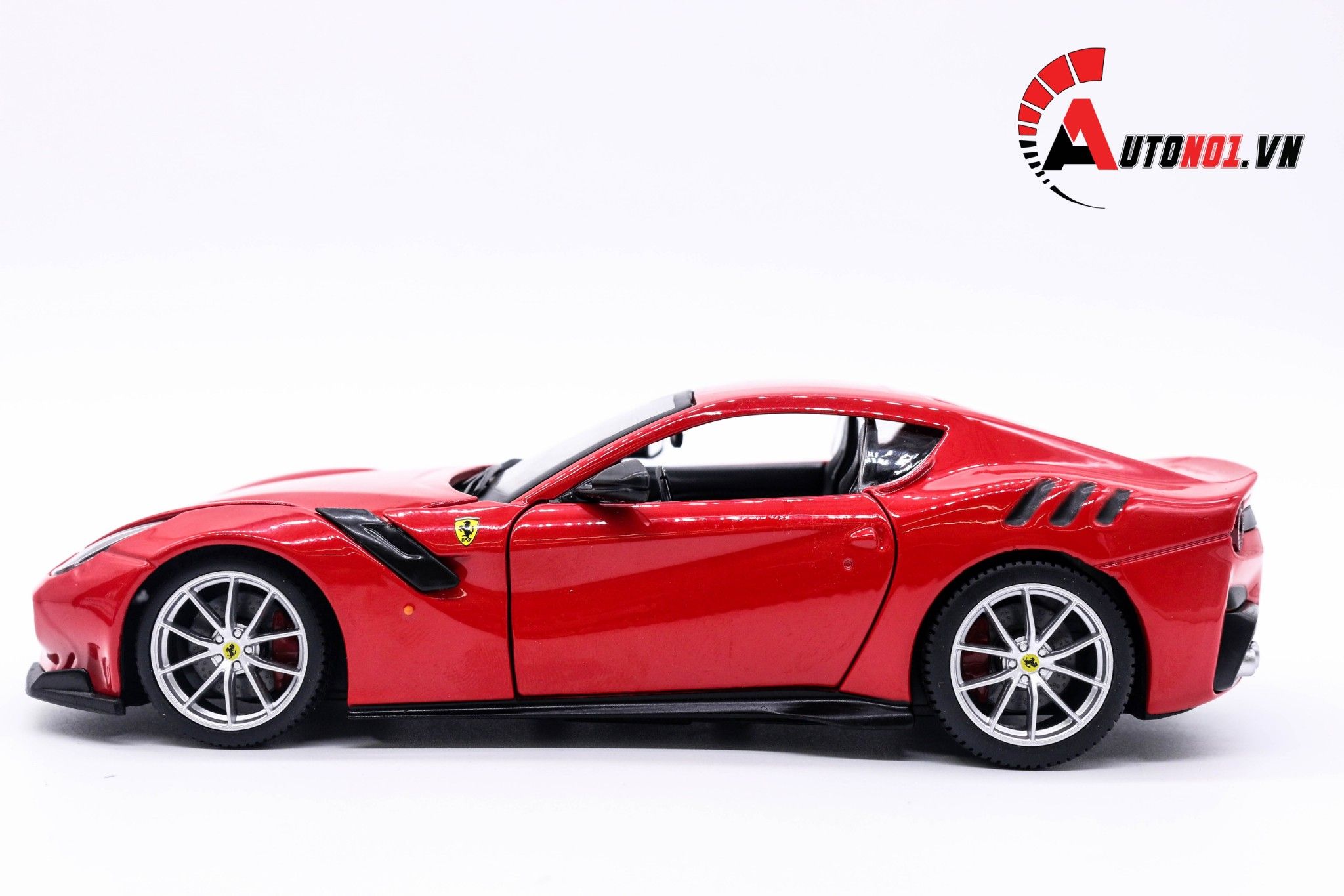  Mô hình xe Ferrari F12 Tdf Red đánh lái được 1:24 Bburago 4462 