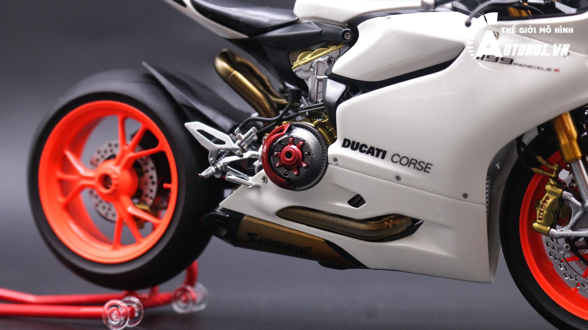  Mô hình xe cao cấp Ducati Corse 1199 Panigale White Pearl Lên Nồi Khô 1:12 Tamiya D068 