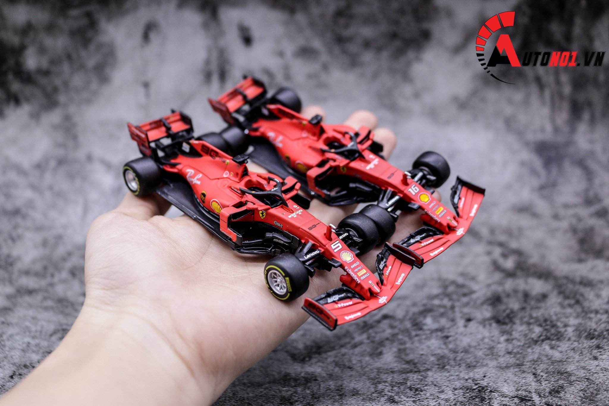  Mô hình xe đua F1 2 xe Ferrari Sf90 #5 And Sf90 #16 2019 1:43 Bburago 7540 