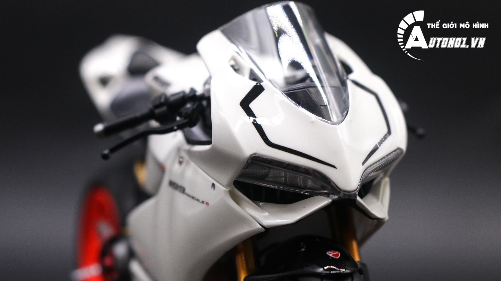  Mô hình xe cao cấp Ducati Corse 1199 Panigale White Pearl Lên Nồi Khô 1:12 Tamiya D068 