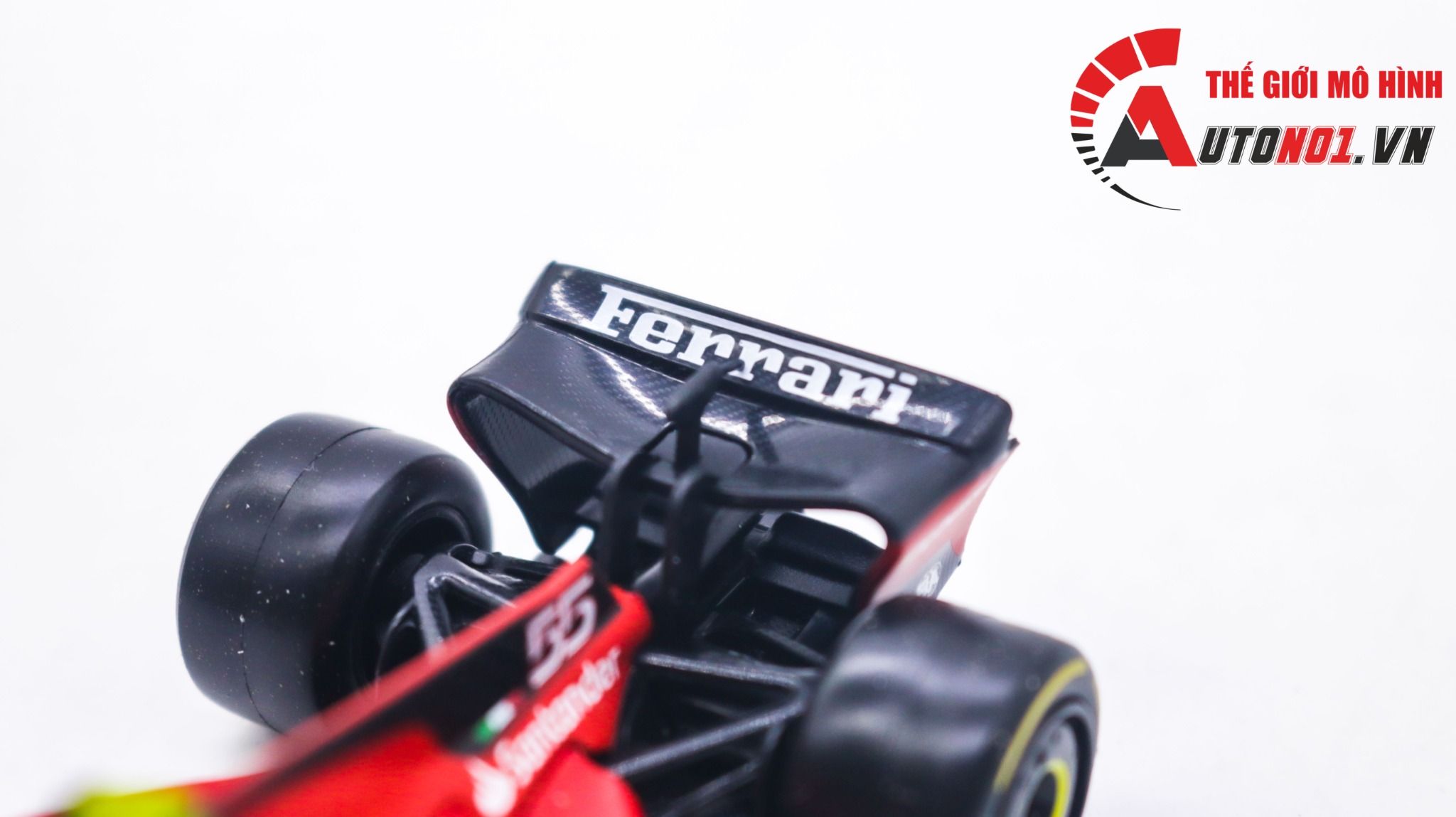  Mô hình xe đua F1 2023 Ferrari SF23 tỉ lệ 1:43 Bburago OT288 