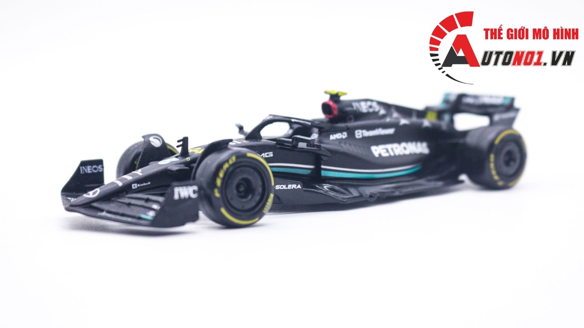  Mô hình xe đua F1 2023 Mercedes-Benz W14 #44 - #63 tỉ lệ 1:43 Bburago OT289 