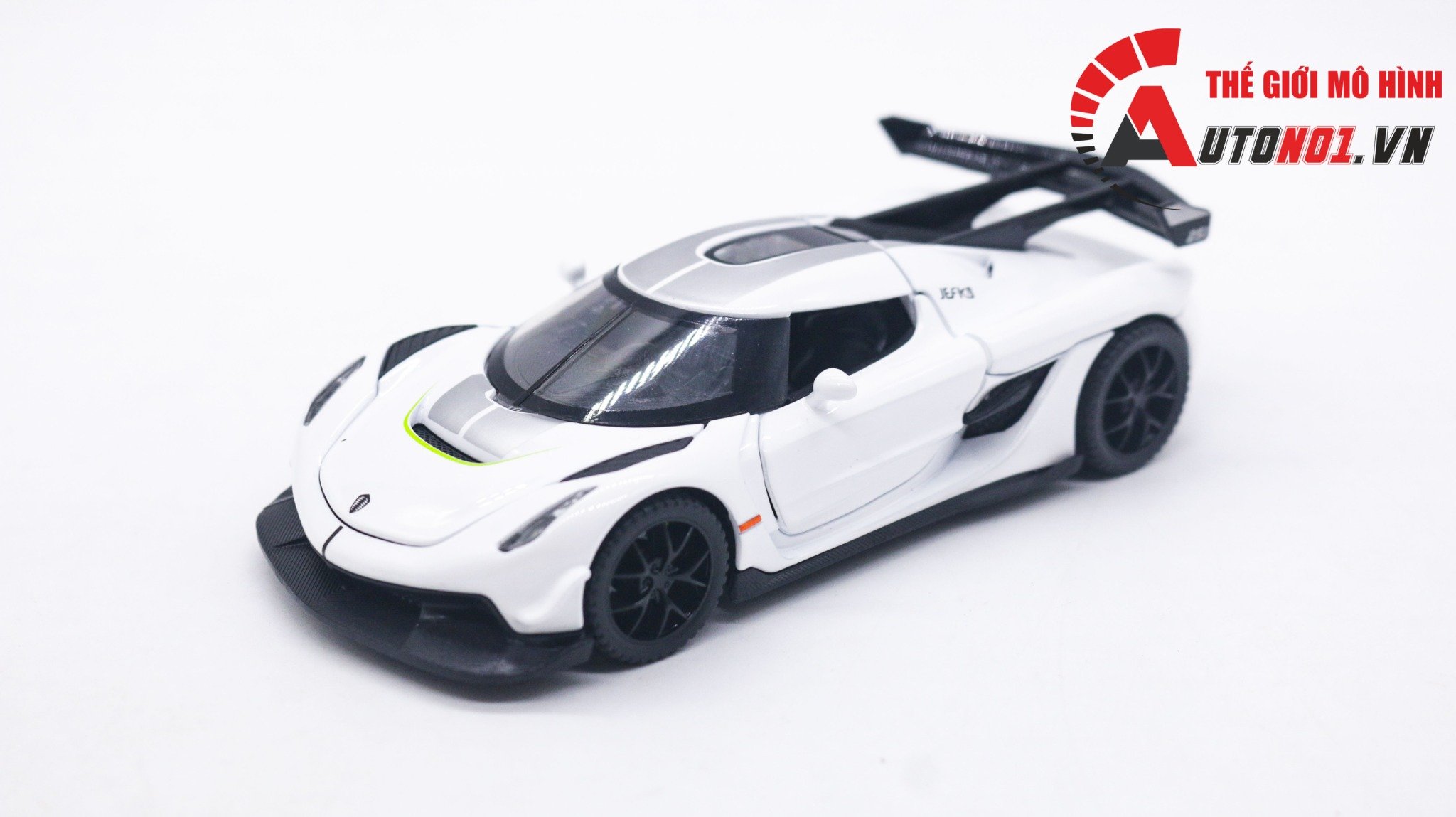  Mô hình xe Koenigsegg Jesko full open có đèn âm thanh tỉ lệ 1:32 Alloy model OT32044 
