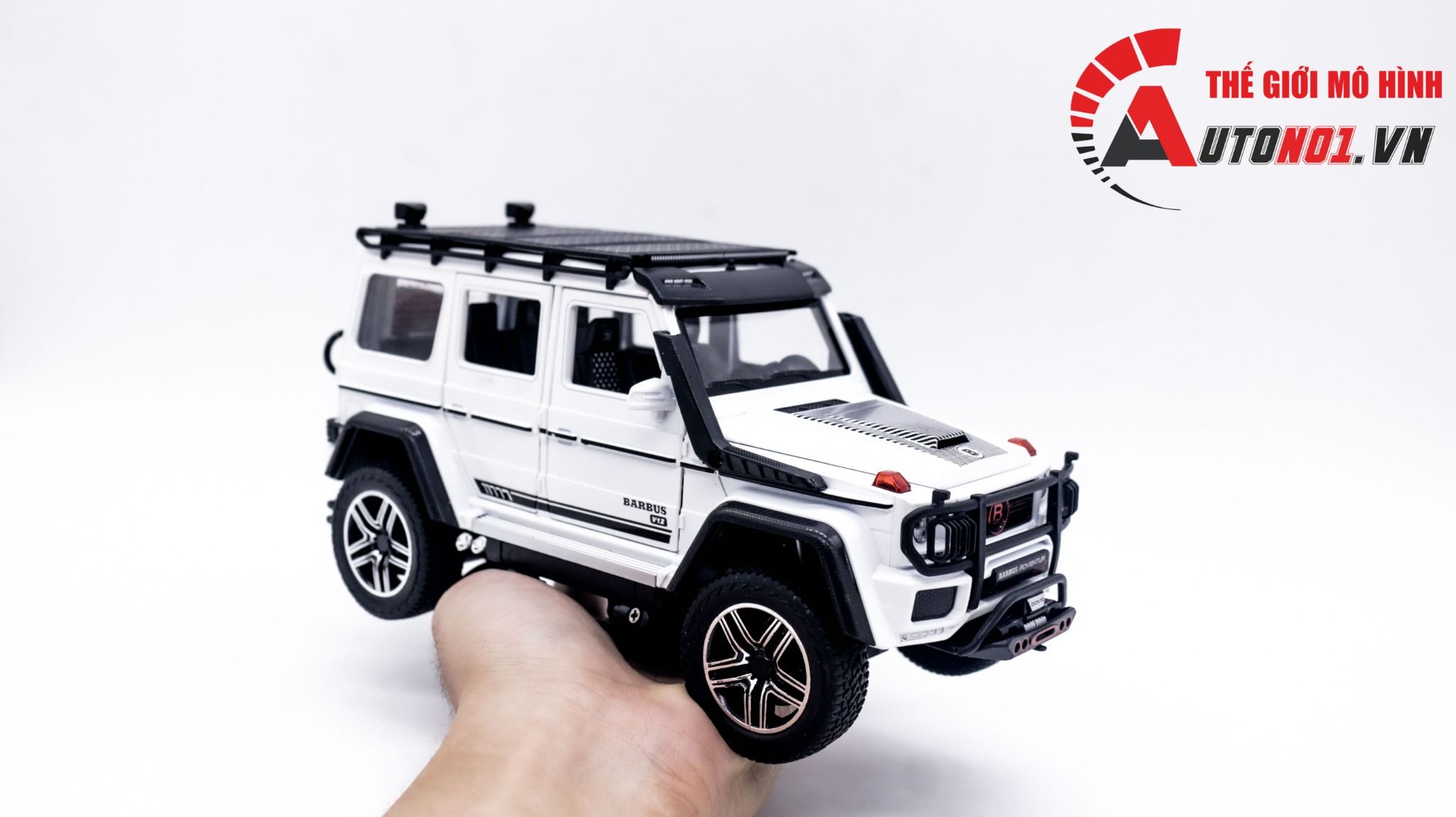  Mô hình xe Mercedes G550 Brabus Adventure 4x4 1:24 Jinlifang OT153 