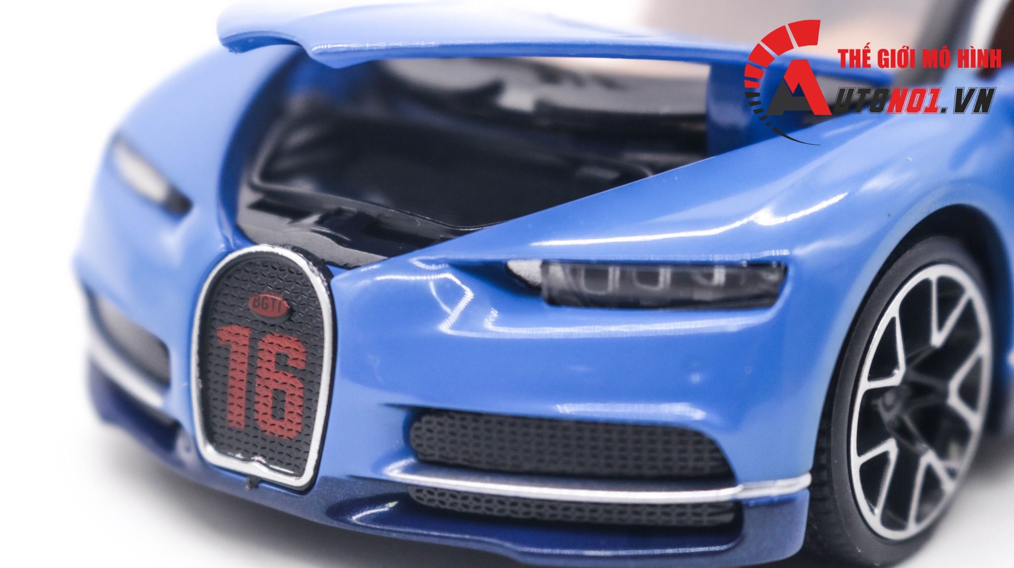  Mô hình xe Bugatti Chiron 2015 tỉ lệ 1:32 Miniauto 3225A OT315 