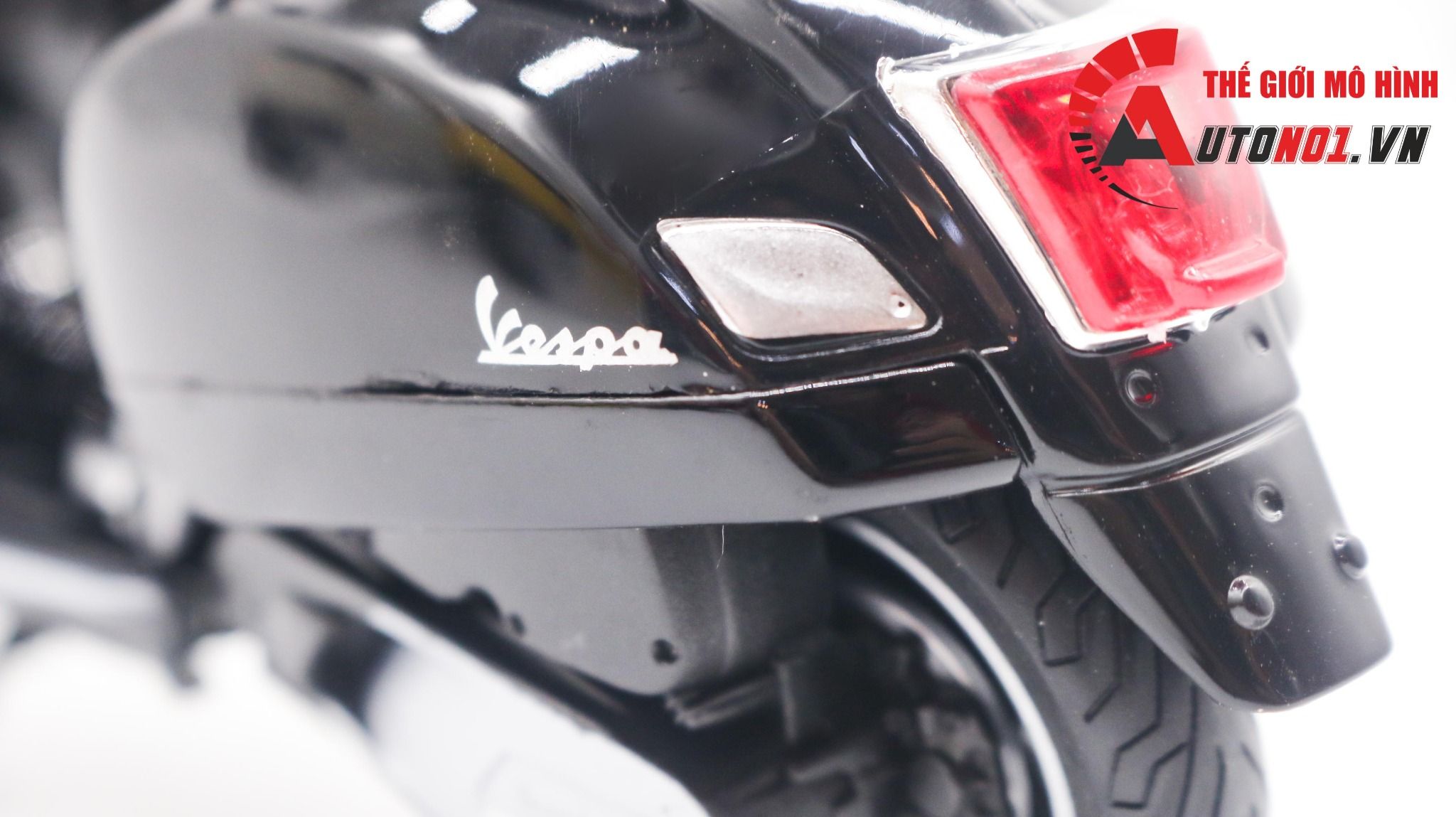  Mô hình xe Vespa GTS super 2020 1:12 Welly 7995 