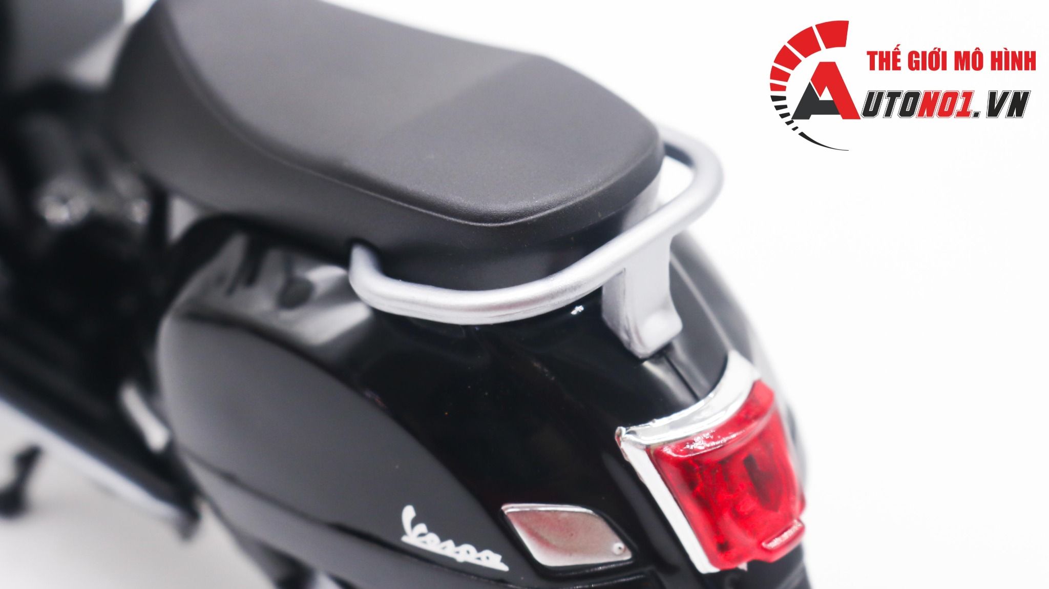  Mô hình xe Vespa GTS super 2020 1:12 Welly 7995 