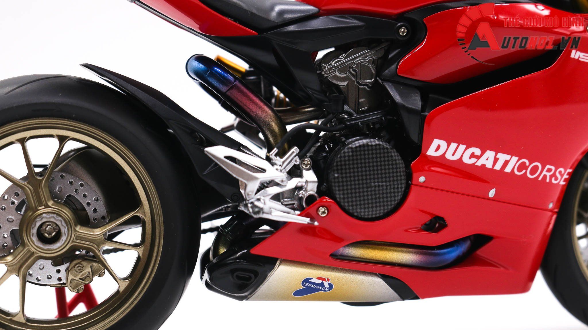  Mô hình xe cao cấp Ducati 1199 Corse Panigale Nồi Carbon Red 1:12 Tamiya D203 