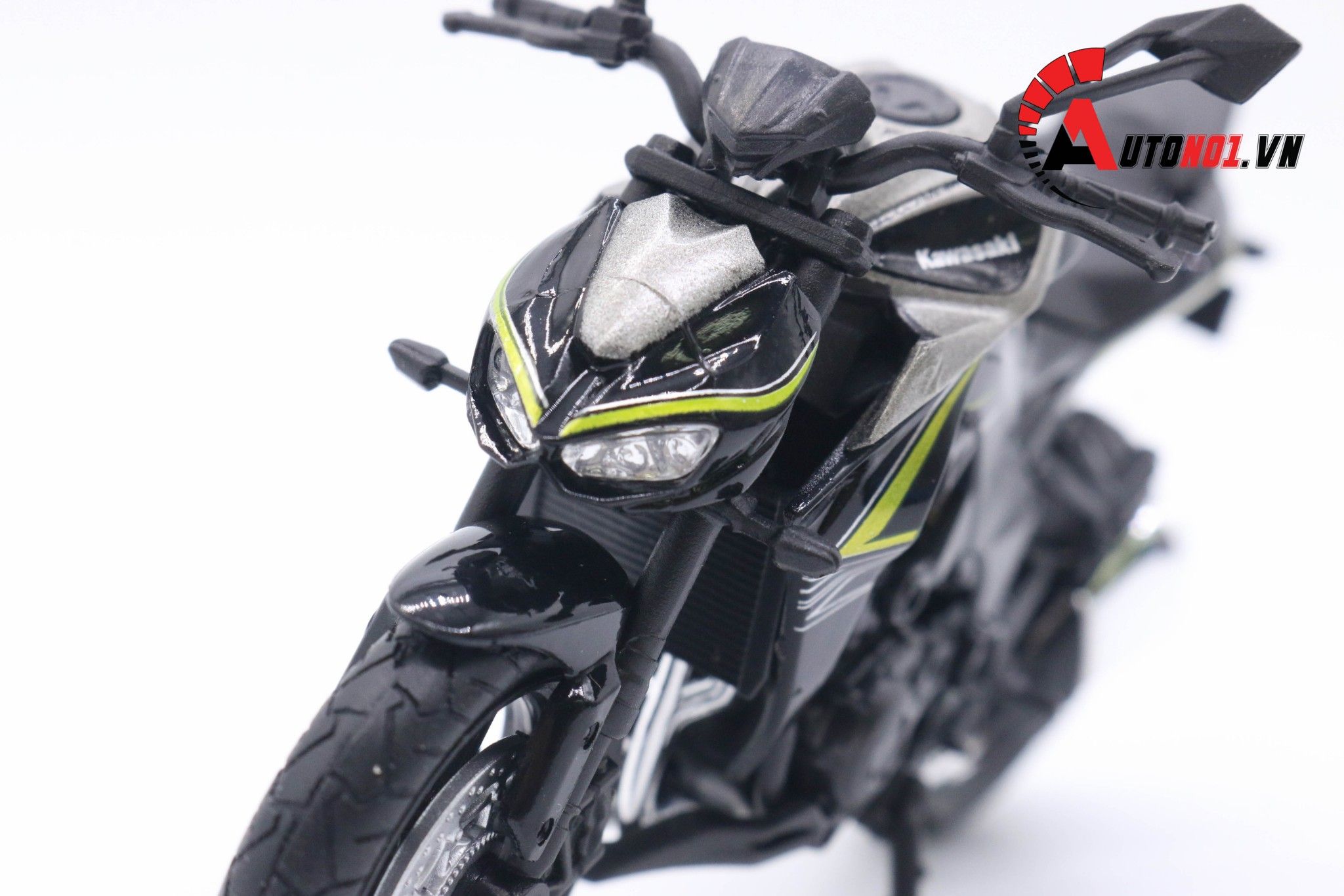  Mô hình xe mô tô Kawasaki Z1000R 2017 black tỉ lệ 1:18 Welly MT18057 