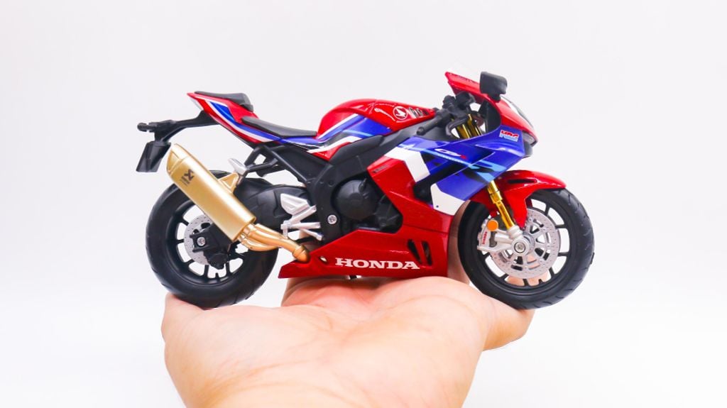 MÔ HÌNH XE HONDA CBR 1000RR-R FIREBLADE SP 1:12 MAISTO 3333