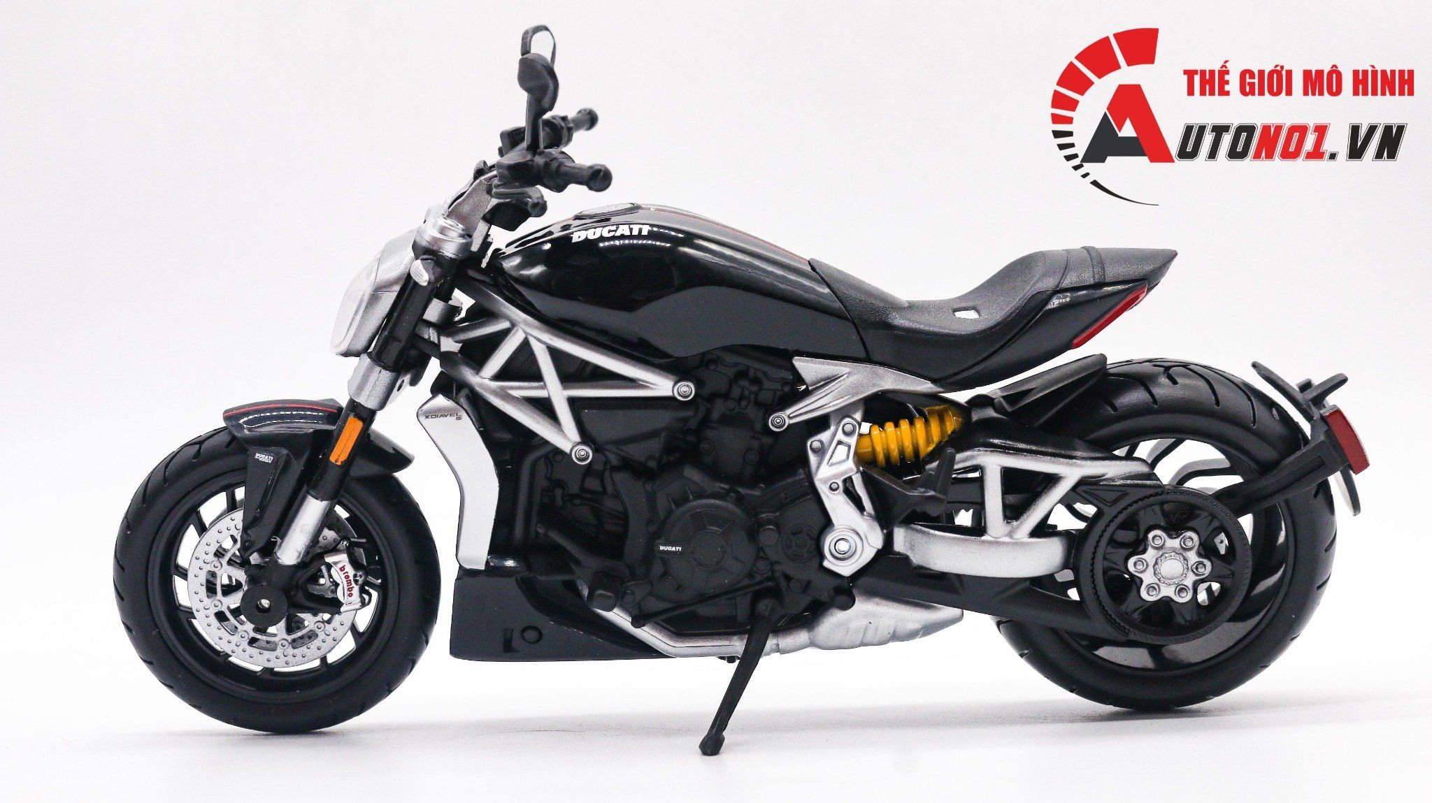  Mô hình xe Ducati XDiavel S black 1:12 Maisto MT074A 