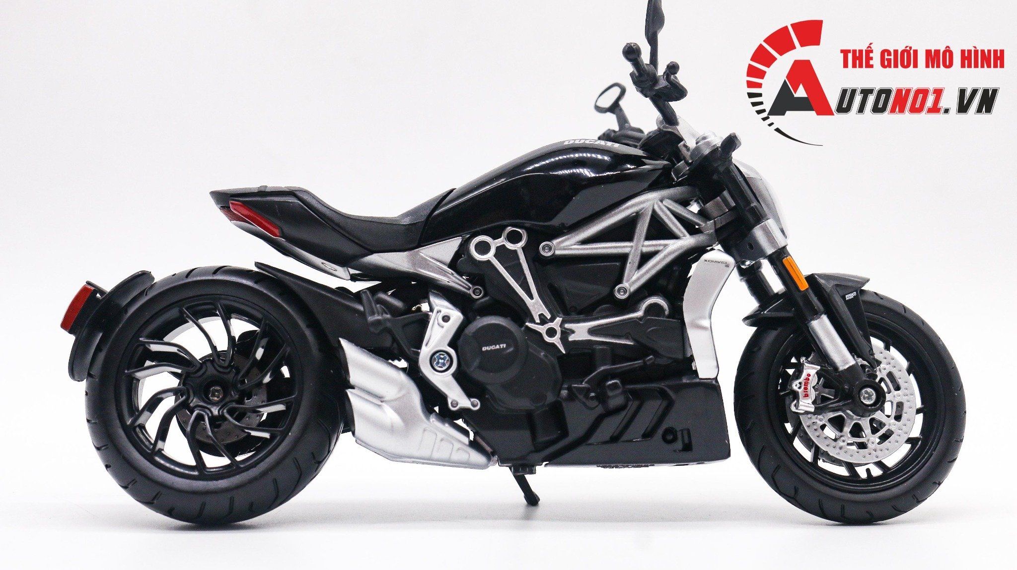  Mô hình xe Ducati XDiavel S black 1:12 Maisto MT074A 