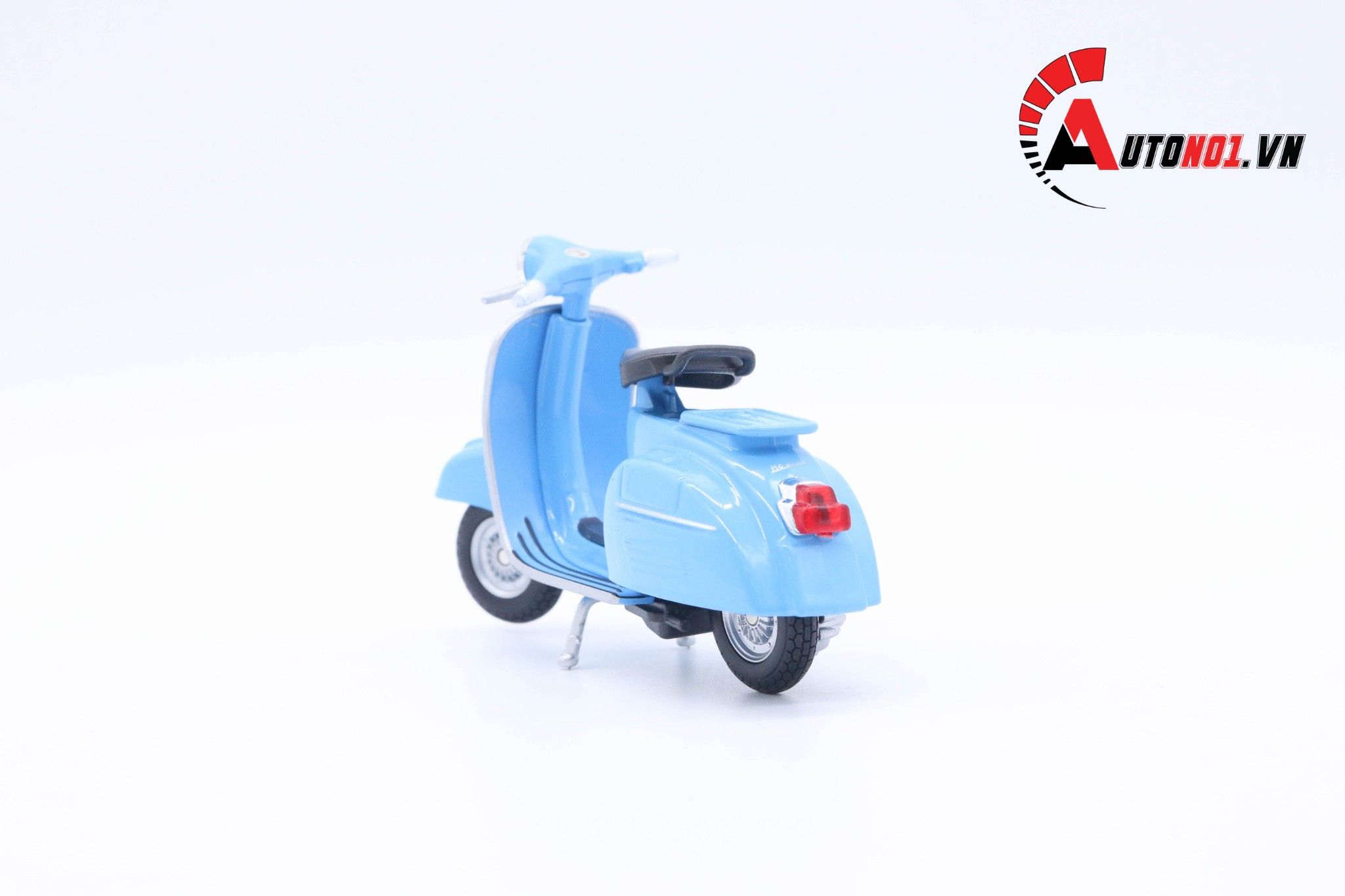  Mô hình xe Vespa 150cc 1970 baby blue 1:18 Welly MT078F 