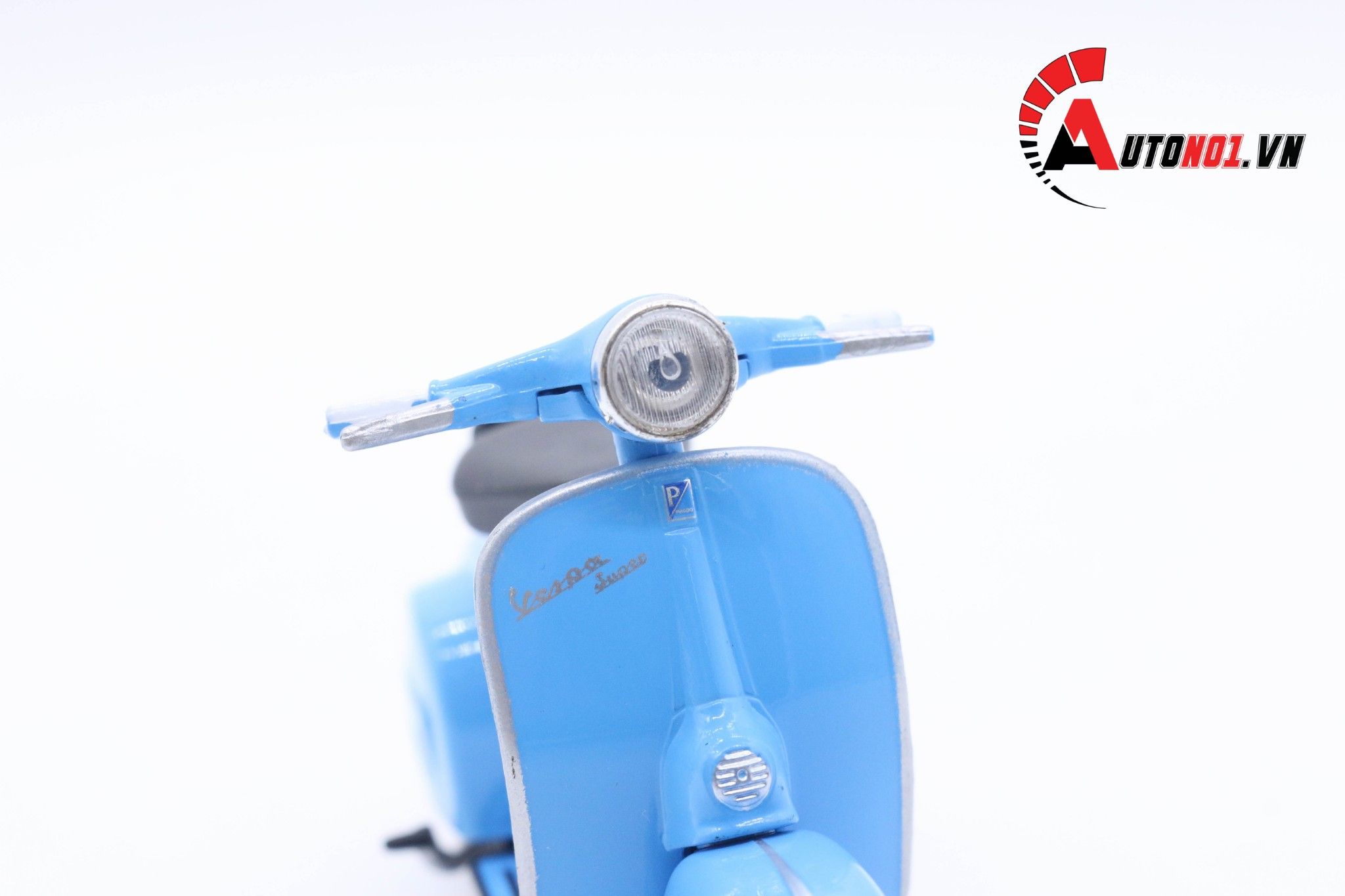  Mô hình xe Vespa 150cc 1970 baby blue 1:18 Welly MT078F 