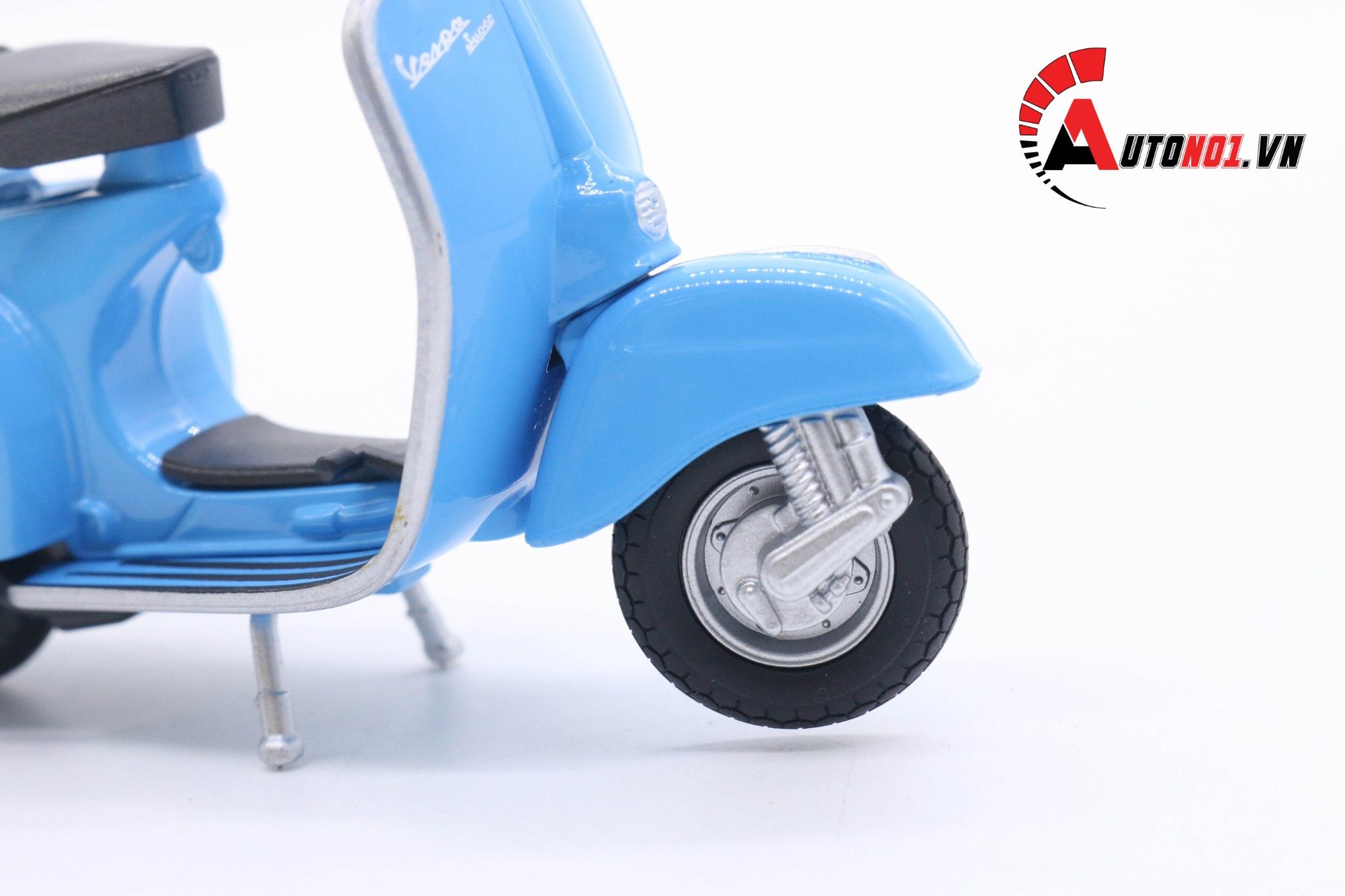  Mô hình xe Vespa 150cc 1970 baby blue 1:18 Welly MT078F 