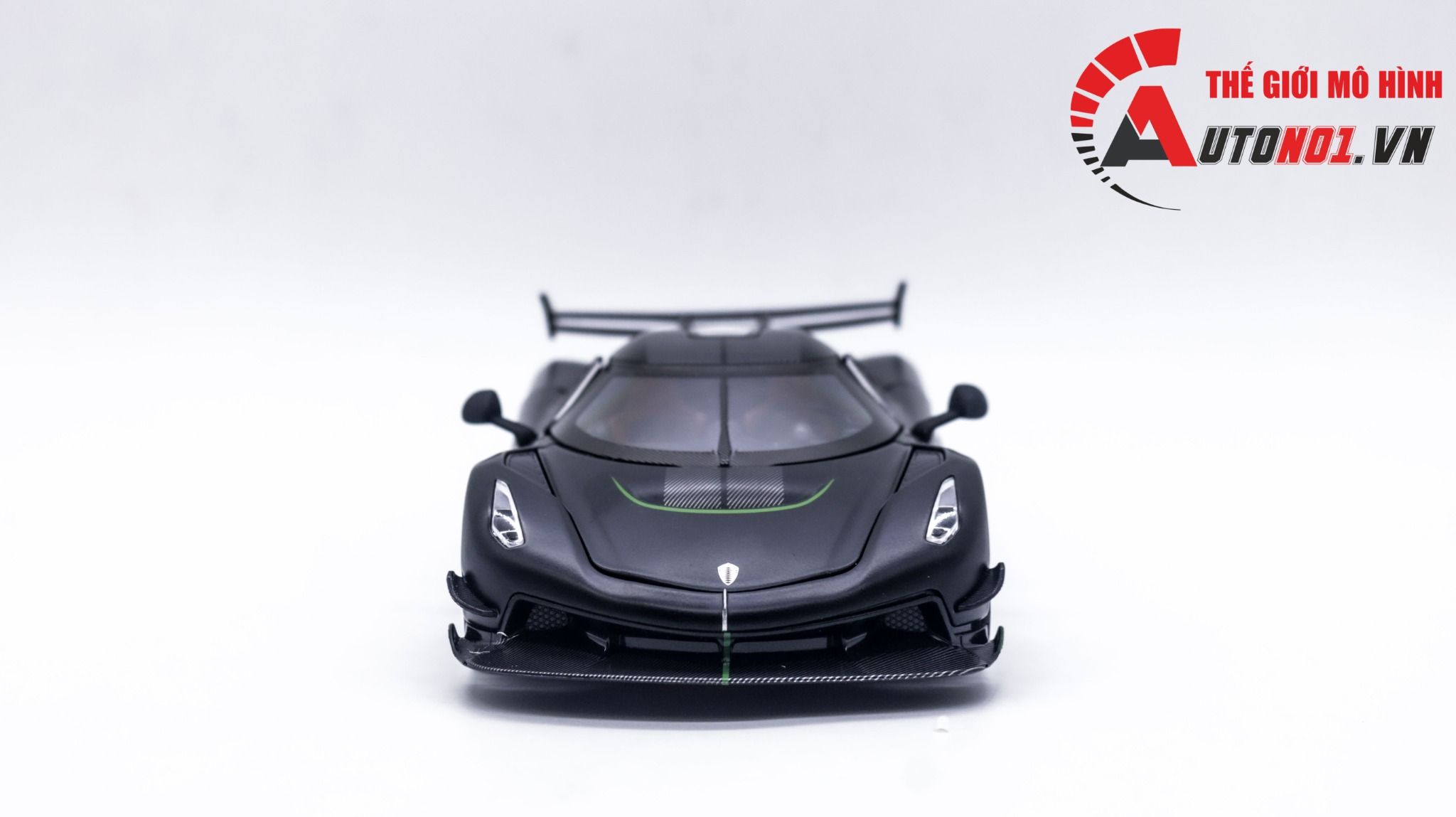  Mô hình xe Koenigsegg Jesko tỉ lệ 1:24 full open có đèn - âm thanh Chezhi OT291 