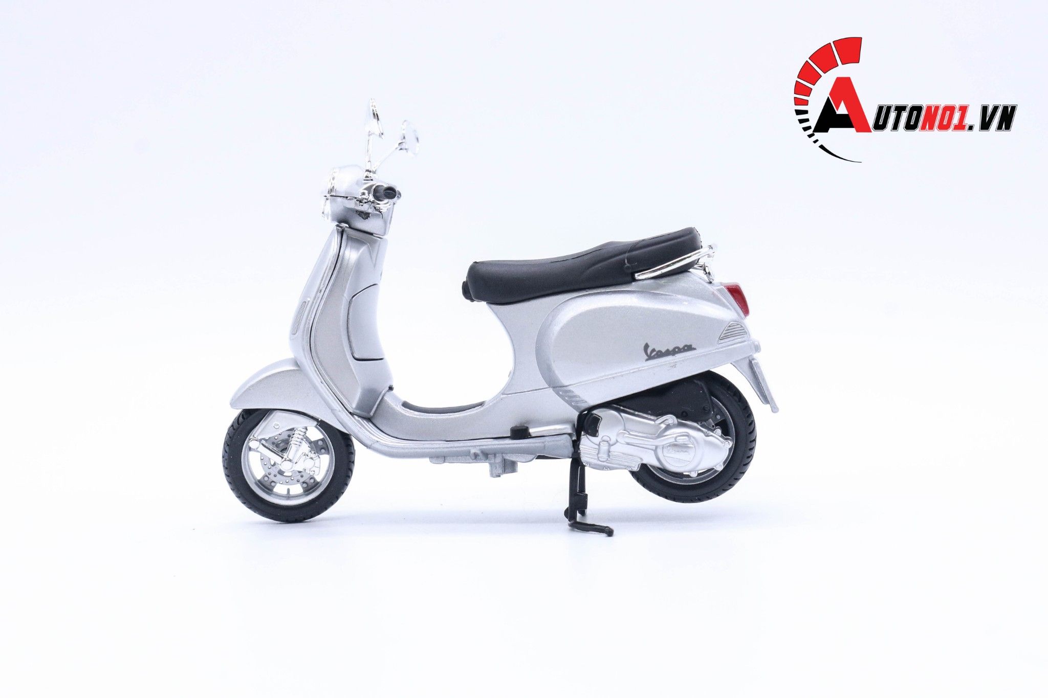  Mô hình xe Vespa lx 125 2005 1:18 Maisto 7070F 