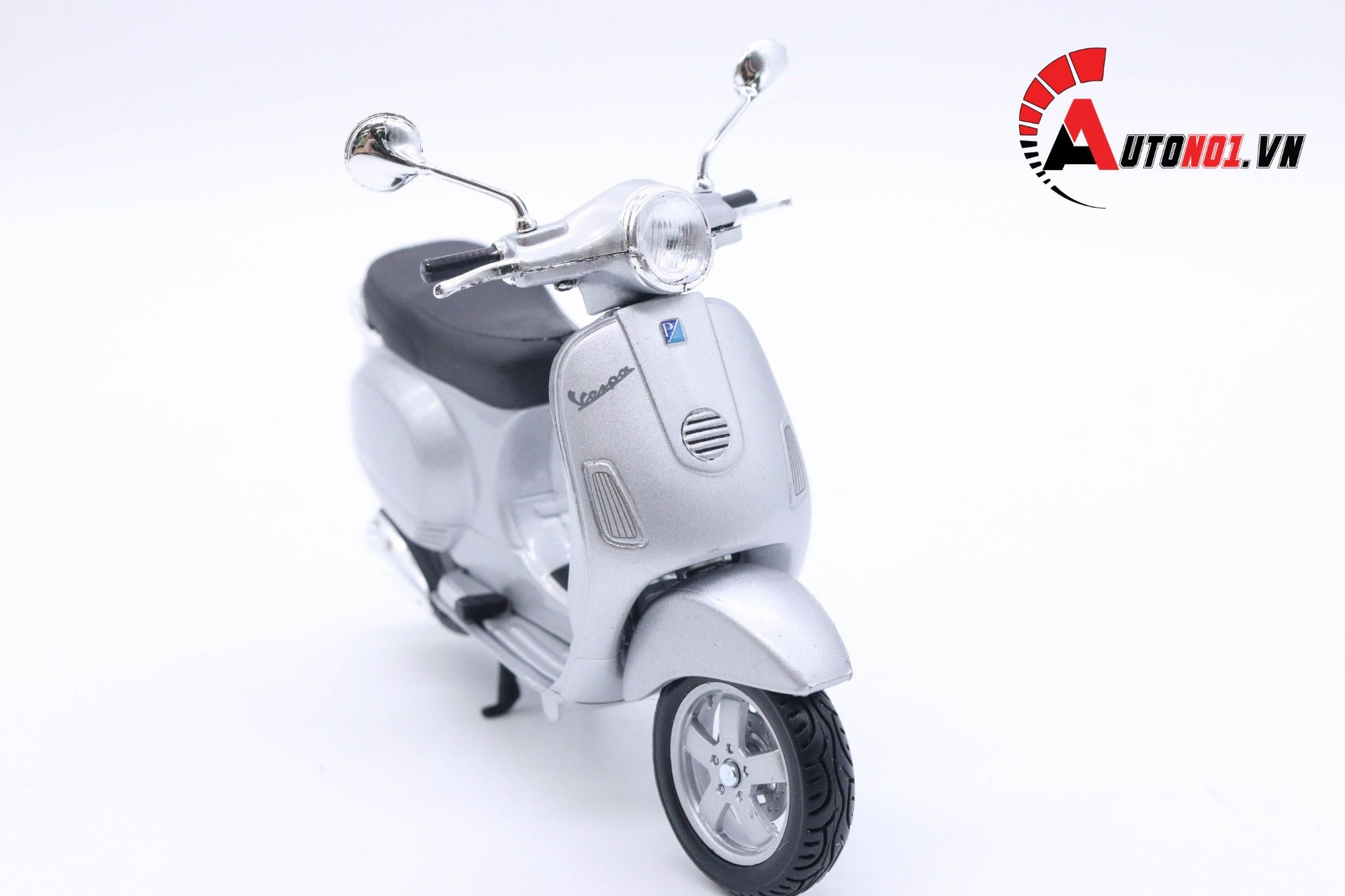  Mô hình xe Vespa lx 125 2005 1:18 Maisto 7070F 