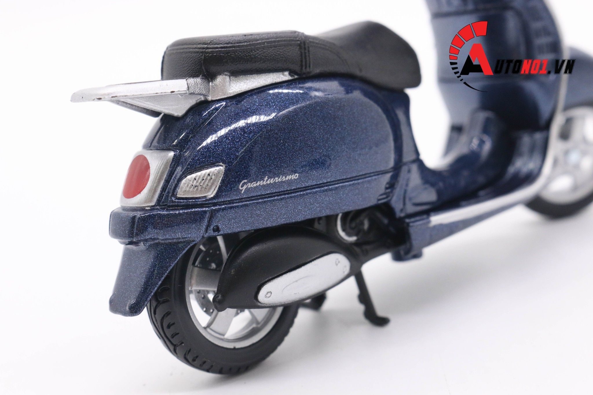  Mô hình xe Vespa granturismo 2003 1:18 Maisto 7070G 