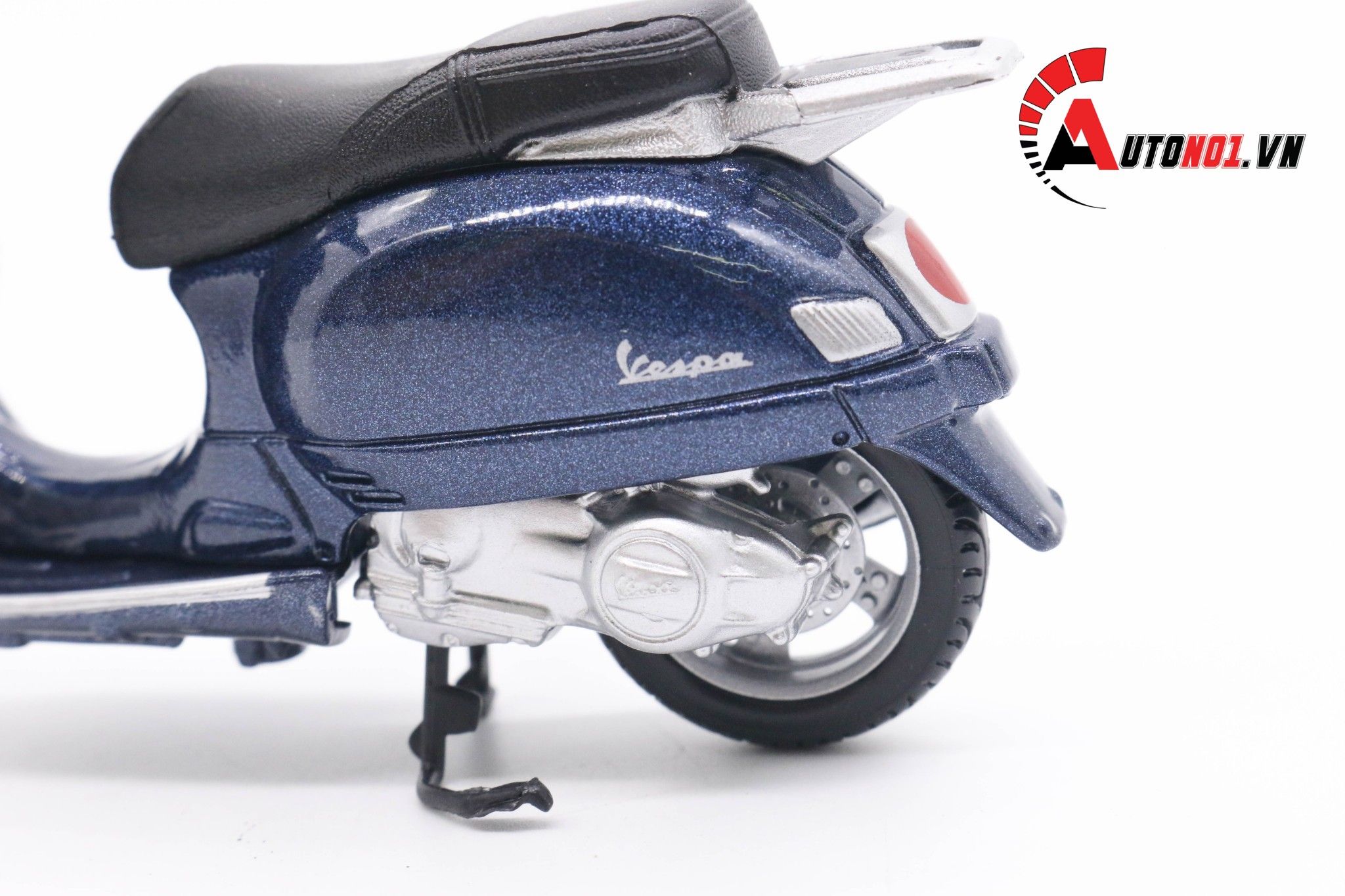  Mô hình xe Vespa granturismo 2003 1:18 Maisto 7070G 