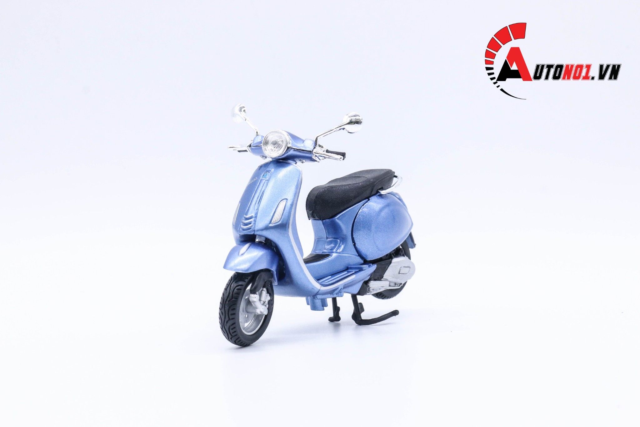  Mô hình xe Vespa primavera 150 blue 1:18 Maisto 7070D 