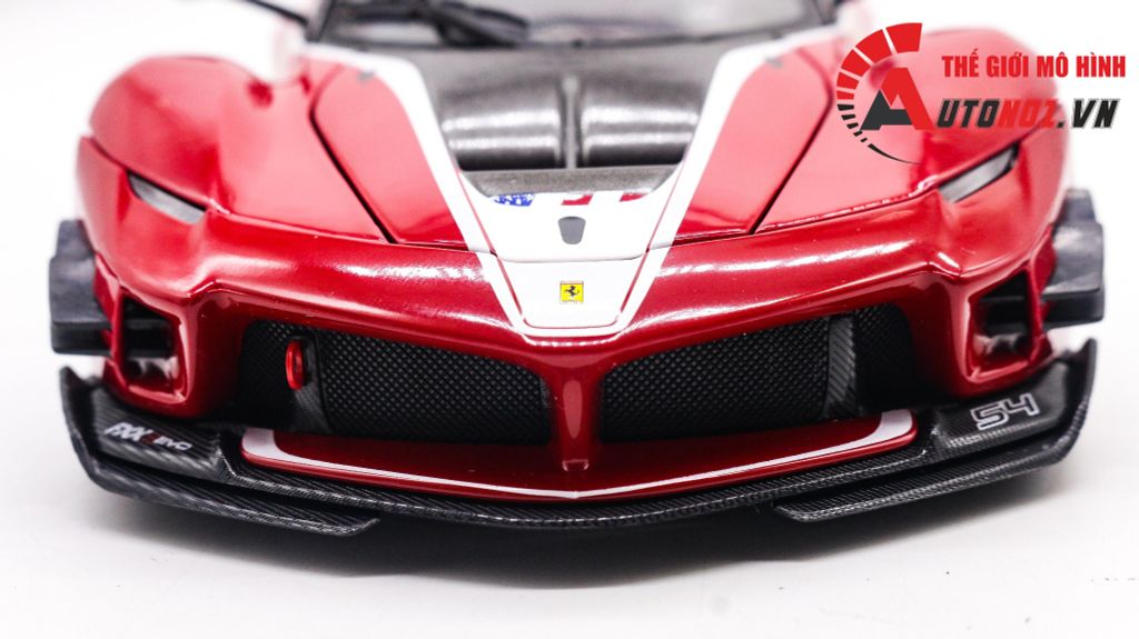 MÔ HÌNH XE FERRARI FXX K EVO 1:18 BBURAGO 8014