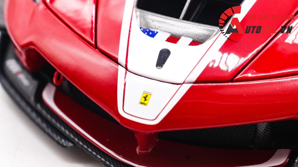 MÔ HÌNH XE FERRARI FXX K EVO 1:18 BBURAGO 8014