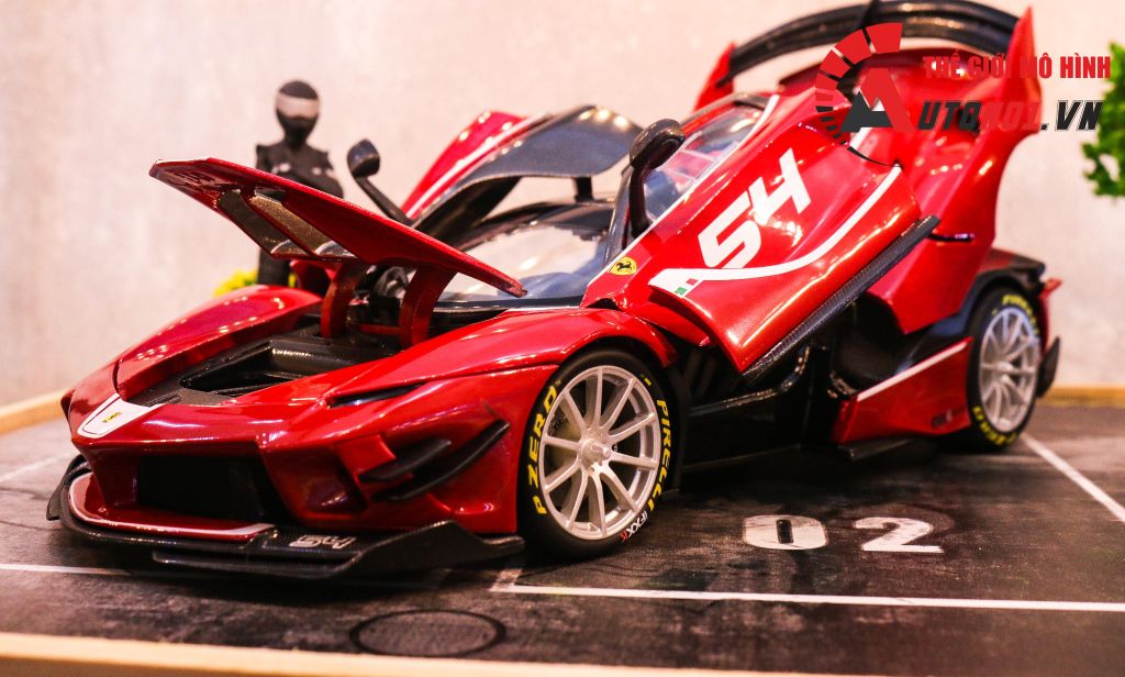 MÔ HÌNH XE FERRARI FXX K EVO 1:18 BBURAGO 8014