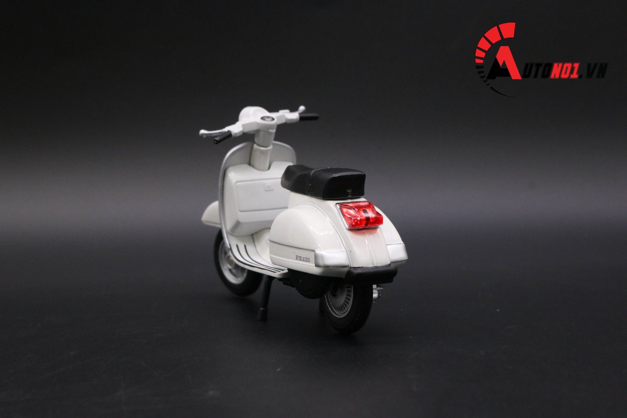  Mô hình xe Vespa px 2016 white 1:18 Welly MT078H 