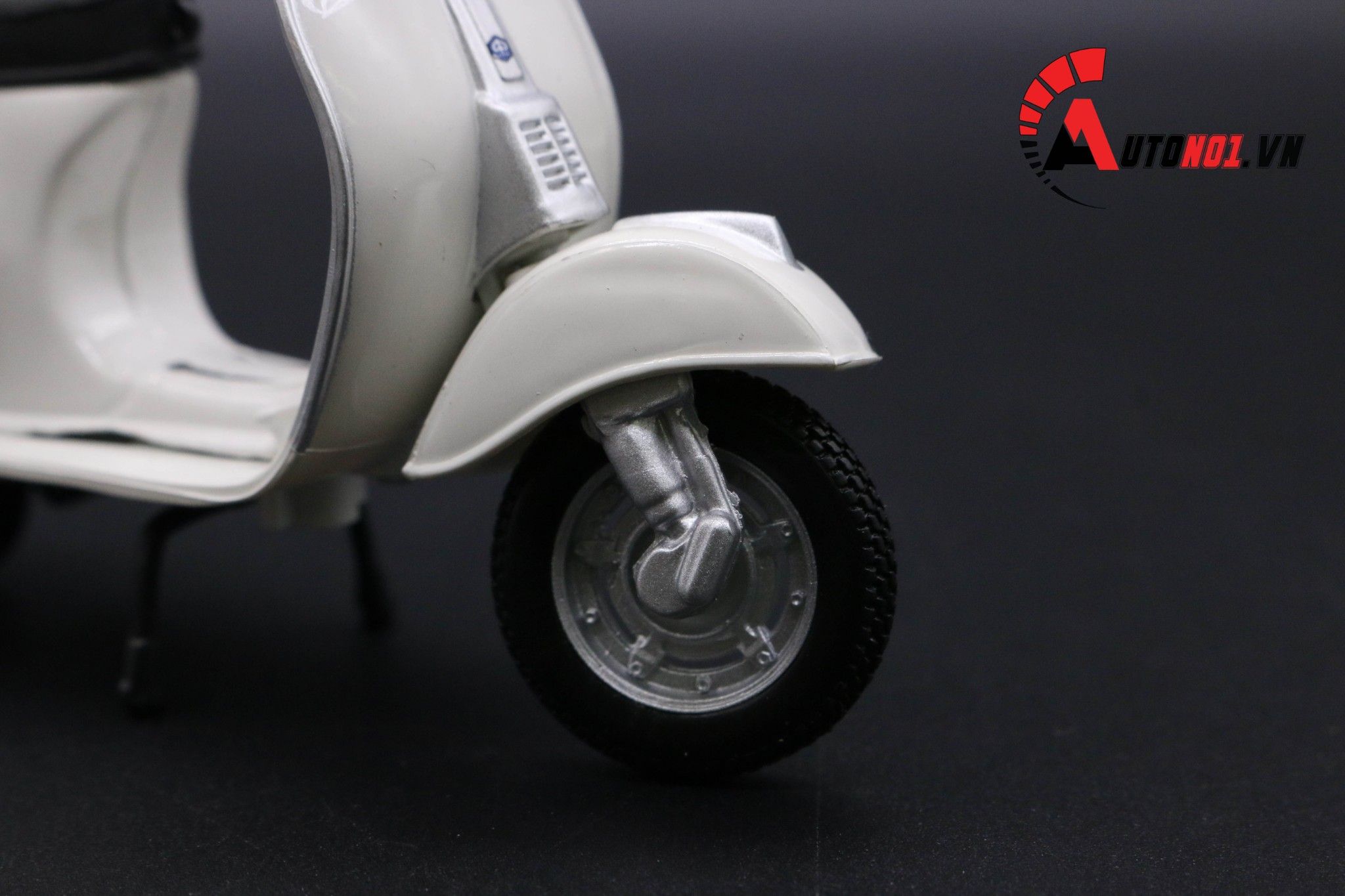  Mô hình xe Vespa 50 special 1969 1:18 Maisto 7070H 