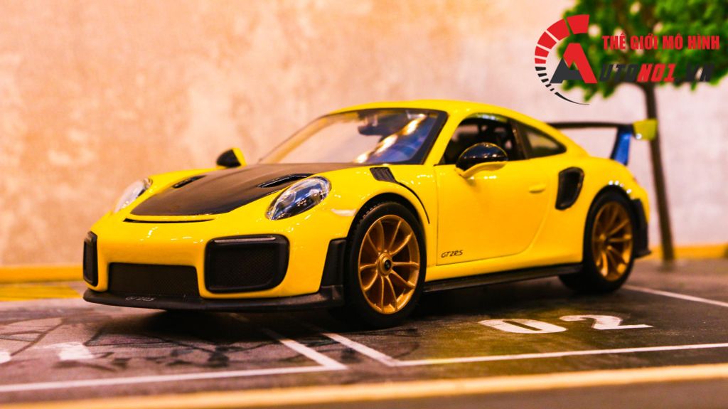 MÔ HÌNH XE PORSCHE 911 GT2 RS 2018 YELLOW 1:24 MAISTO 5749