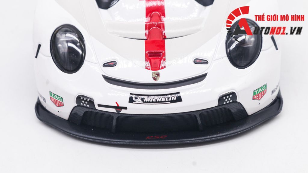 MÔ HÌNH XE PORSCHE 911 RSR GT 1:24 BBURAGO 8013