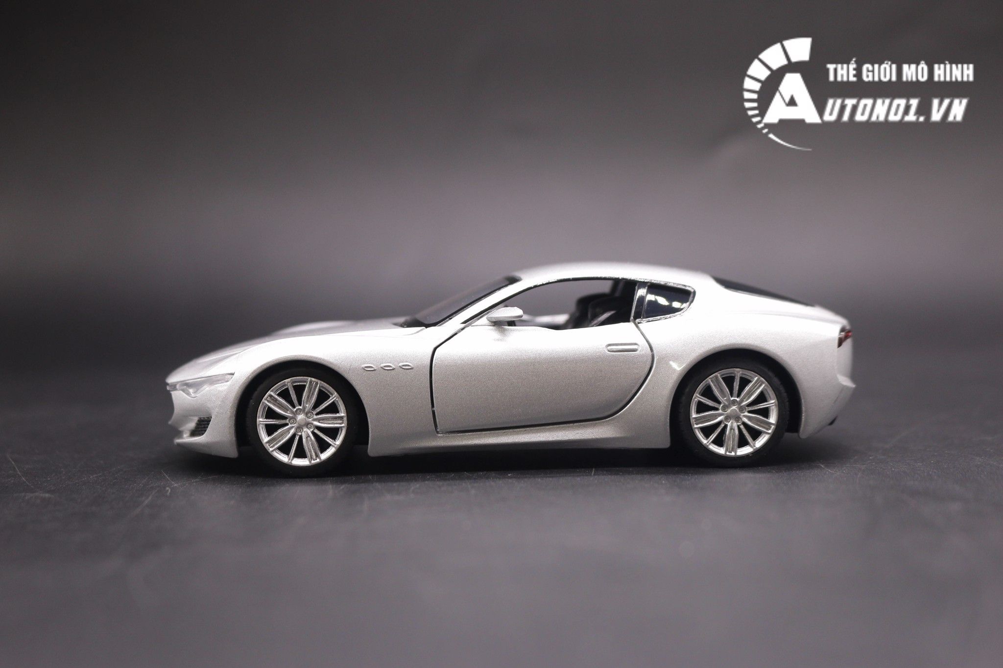  Mô hình xe Maserati Alfieri Silver 1:36 Jackiekim 7381 