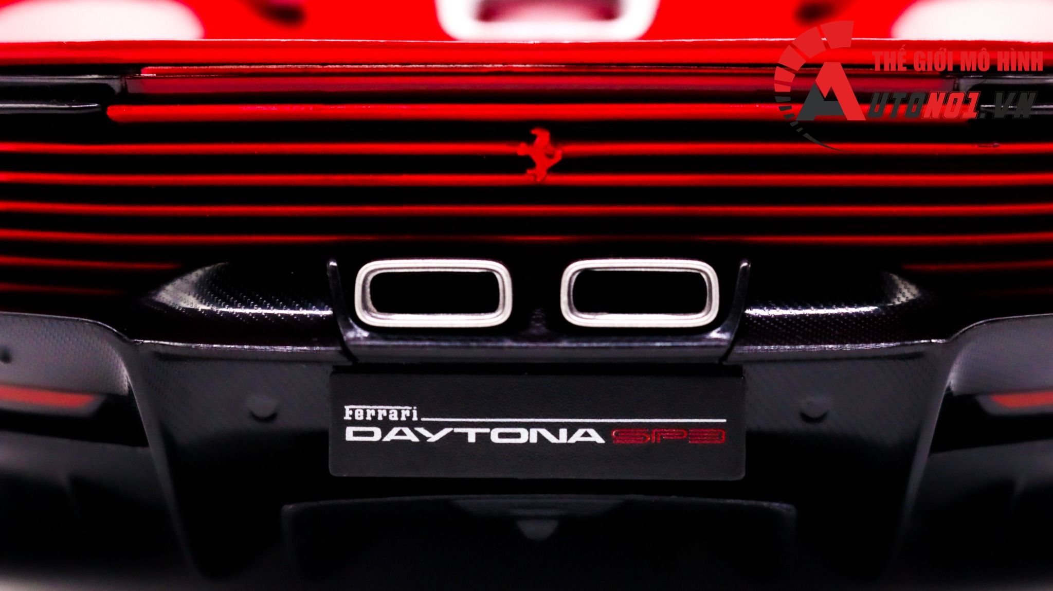  Mô hình xe Ferrari Daytona SP3 1:18 Bburago OT316 