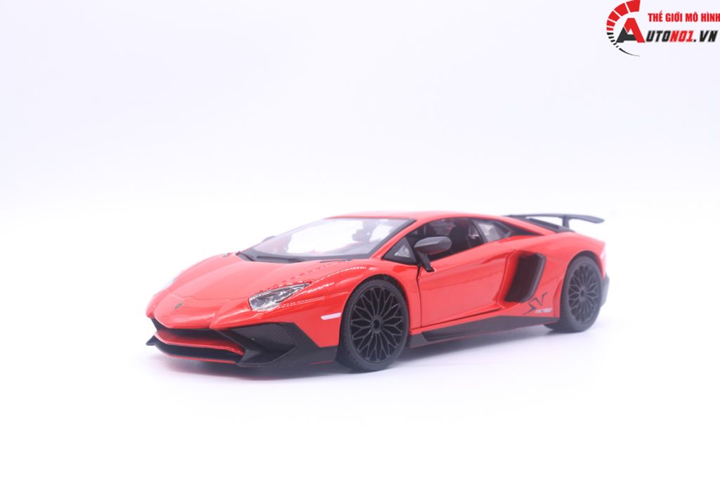 MÔ HÌNH LAMBORGHINI AVENTADOR 750-4 SV PLUS 1:24 BBURAGO 3667