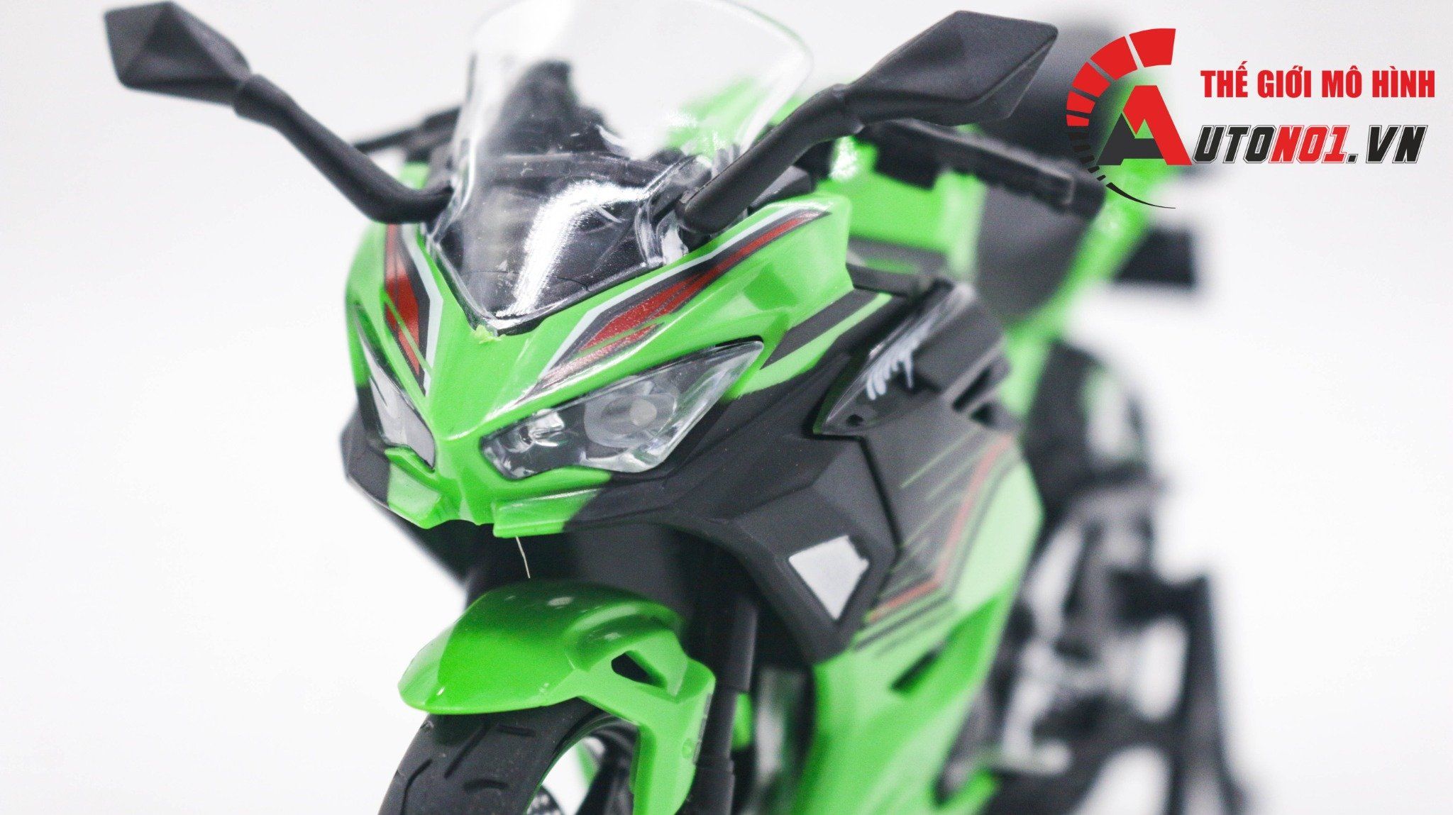  Mô hình xe Kawasaki Ninja 400 có đế tỉ lệ 1:12 Huayi Alloy MT060 