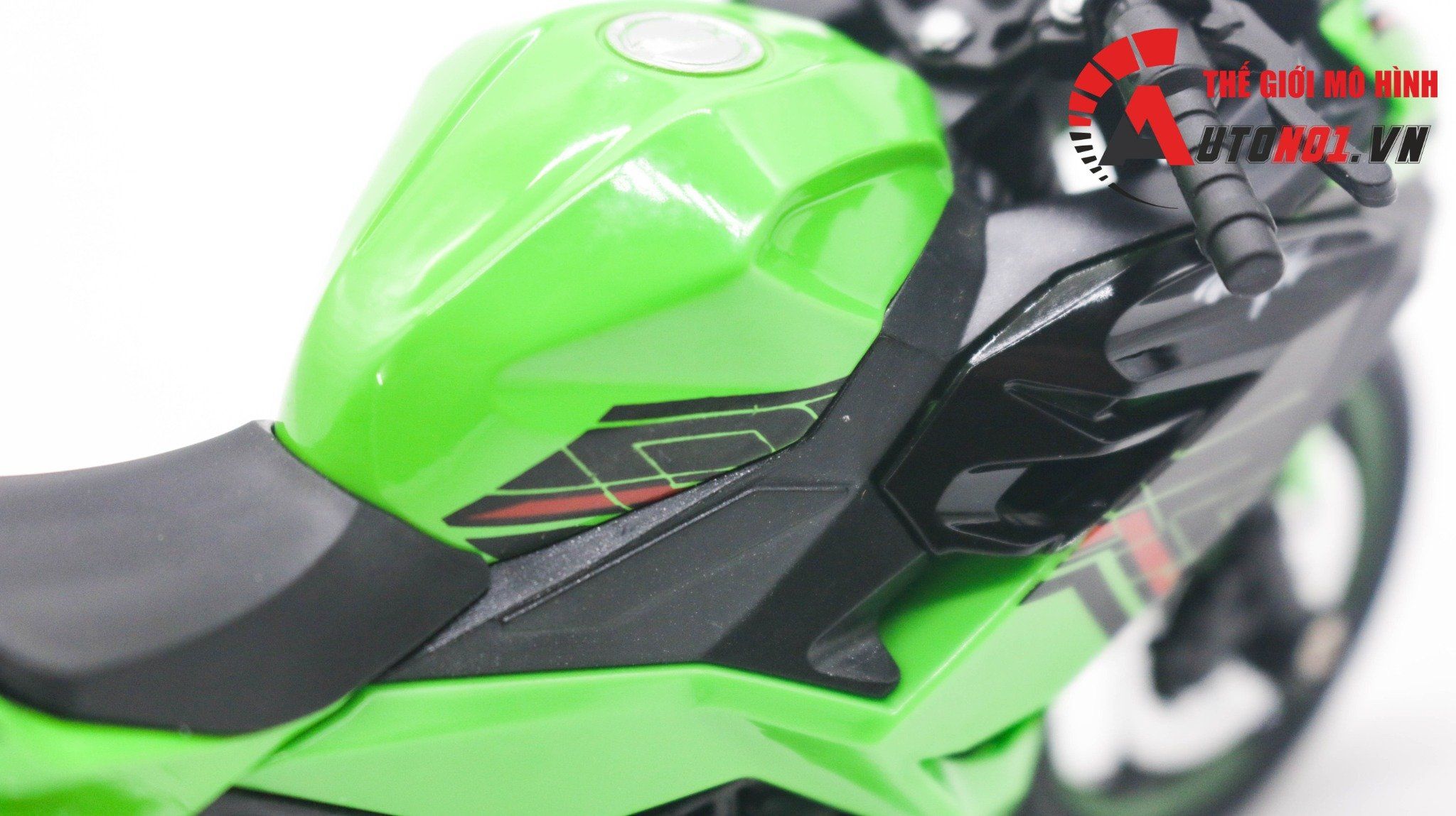  Mô hình xe Kawasaki Ninja 400 tỉ lệ 1:12 Huayi Alloy MT059 