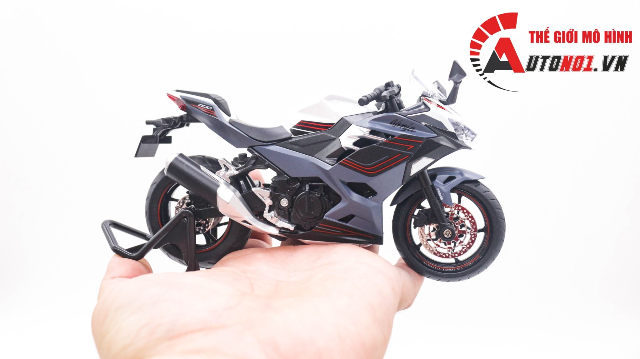  Mô hình xe Kawasaki Ninja 400 có đế tỉ lệ 1:12 Huayi Alloy MT060 