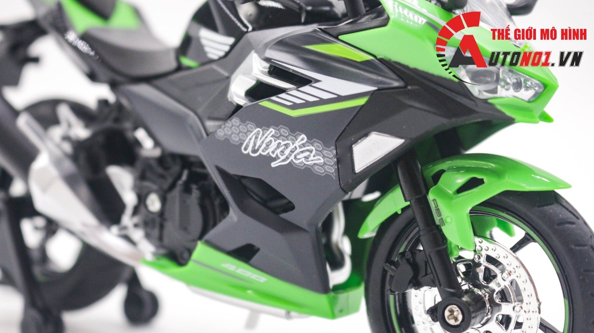  Mô hình xe Kawasaki Ninja 400 có đế tỉ lệ 1:12 Huayi Alloy MT060 