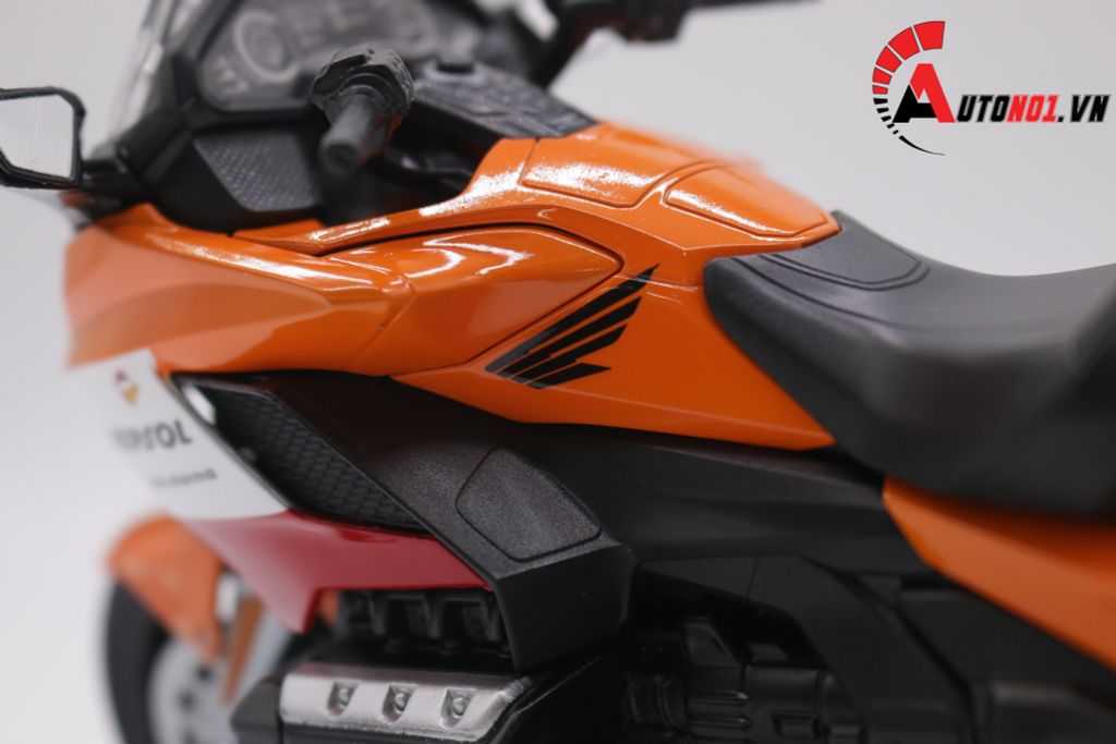 MÔ HÌNH XE HONDA GOLDWING 2020 CUSTOM REPSOL 1:12 WELLY D154