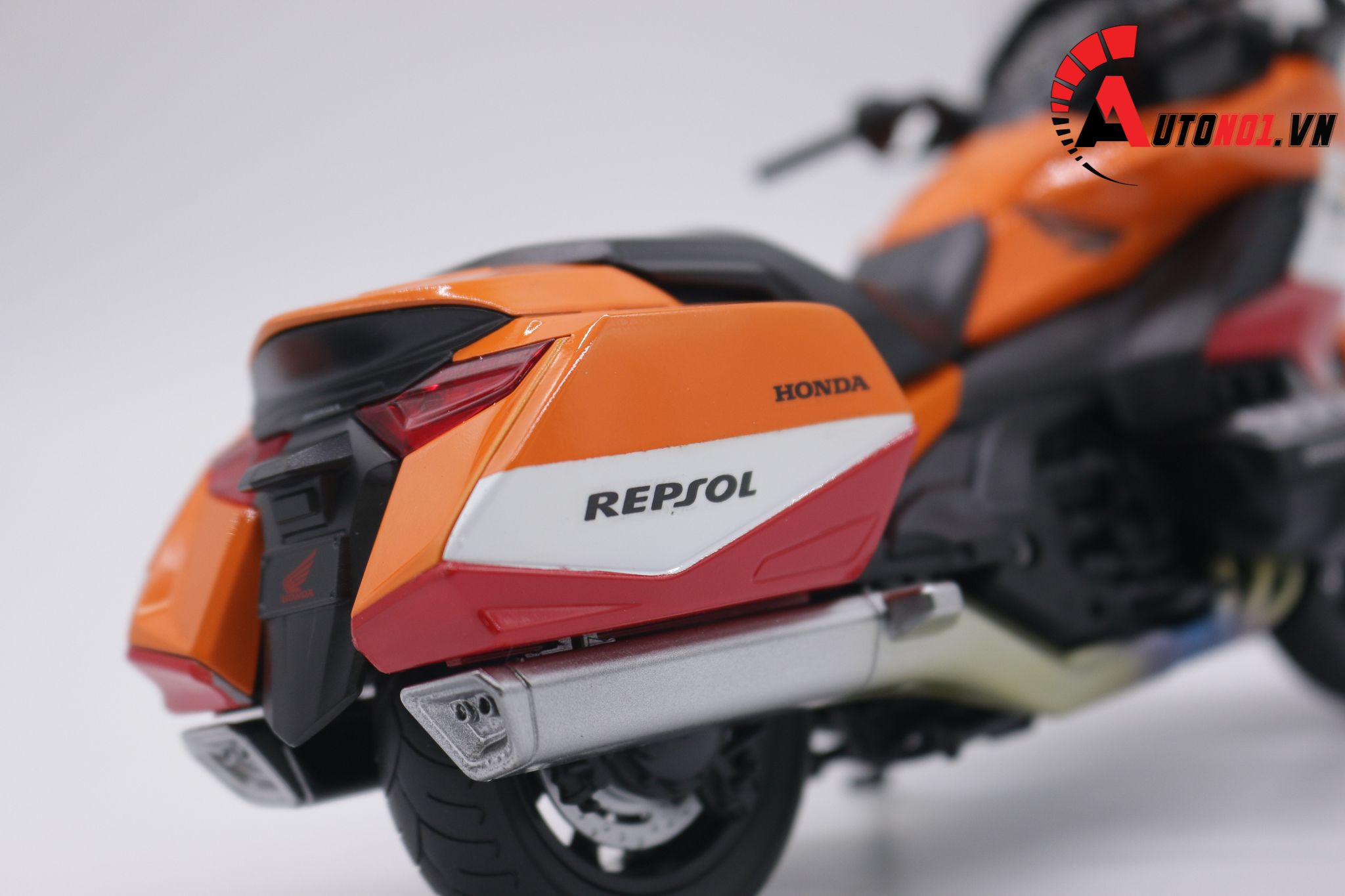  Mô hình xe độ Honda Goldwing 2020 Custom Repsol 1:12 Autono1 Welly D169D 