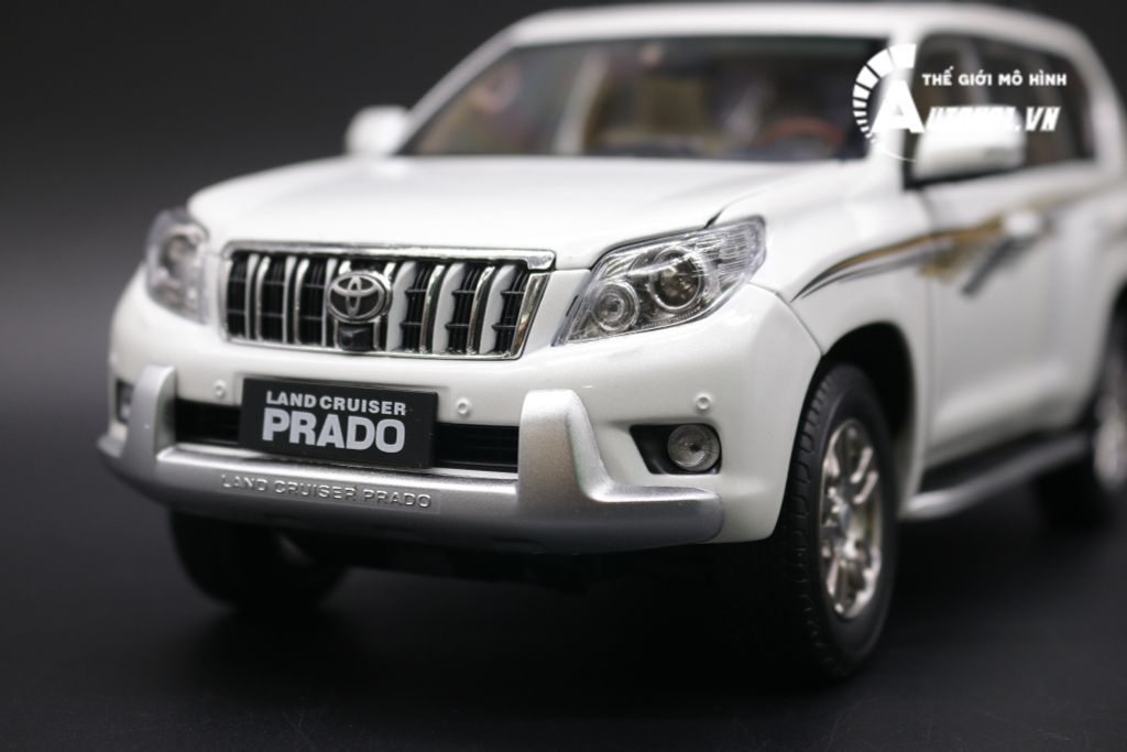 MÔ HÌNH TOYOTA LAND CRUISER PRADO WHITE 1:18 PAUDI 5156