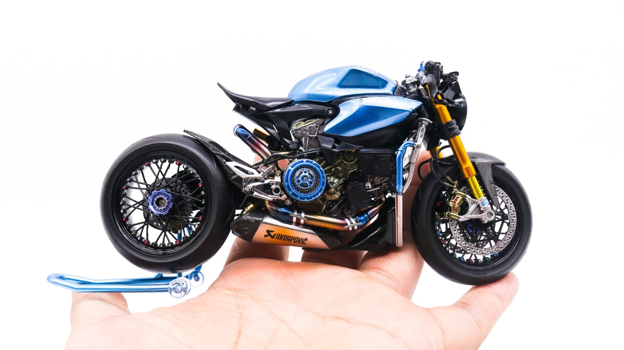  Mô hình xe cao cấp Ducati 1199 Panigale Cafe Racer blue cao cấp nồi khô ghi đông mâm căm 1:12 Tamiya D201 