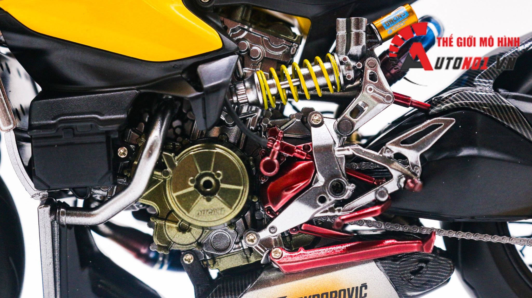  Mô hình xe cao cấp Ducati 1199 Panigale Cafe Racer yellow cao cấp nồi khô ghi đông mâm căm 1:12 Tamiya D201 