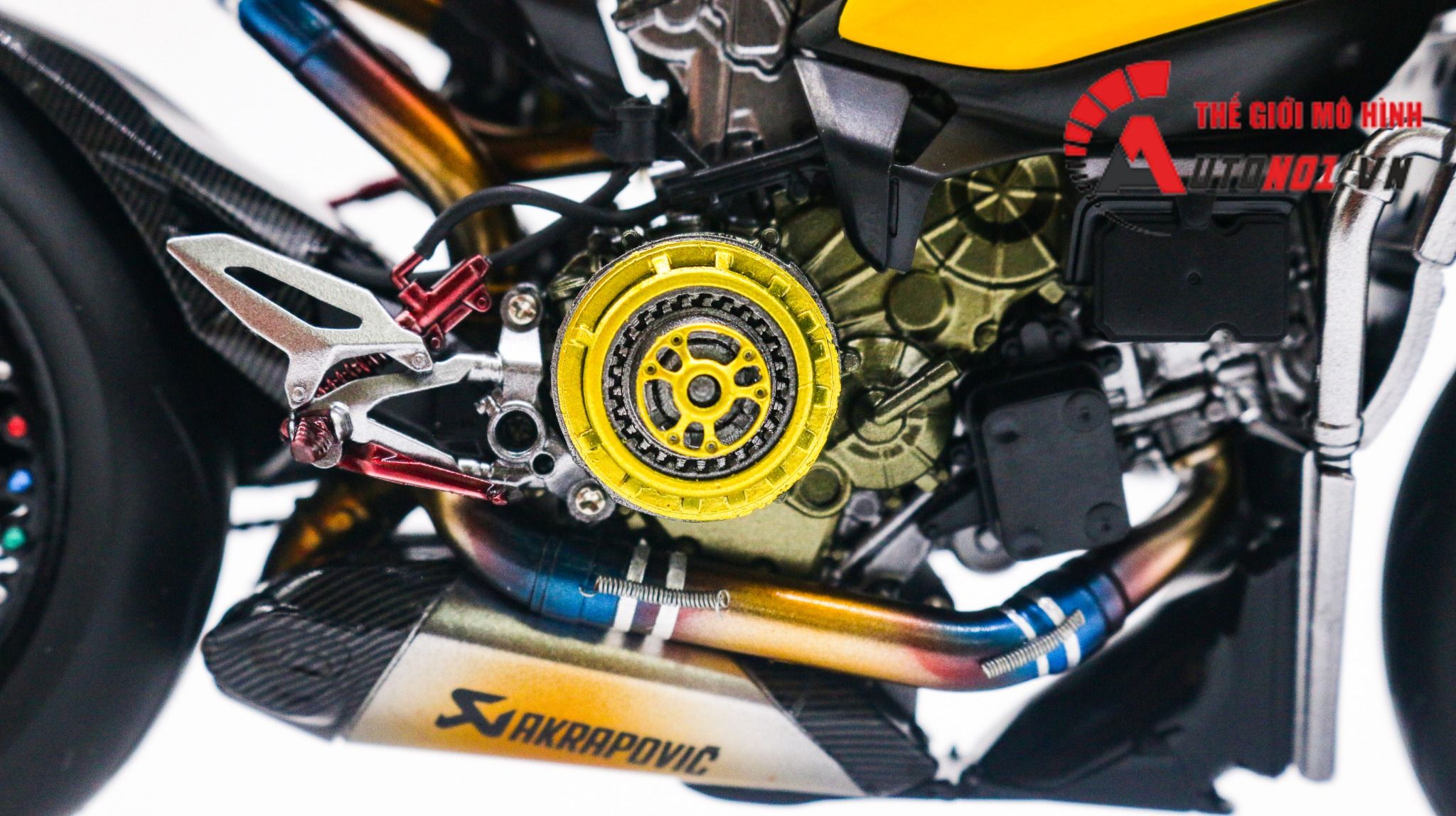  Mô hình xe cao cấp Ducati 1199 Panigale Cafe Racer yellow cao cấp nồi khô ghi đông mâm căm 1:12 Tamiya D201 